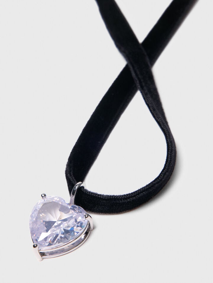 Collana cuore con cordino in velluto
