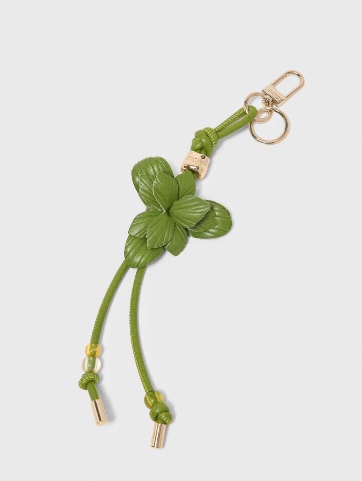 Ciondoli a forma di fiore con perle