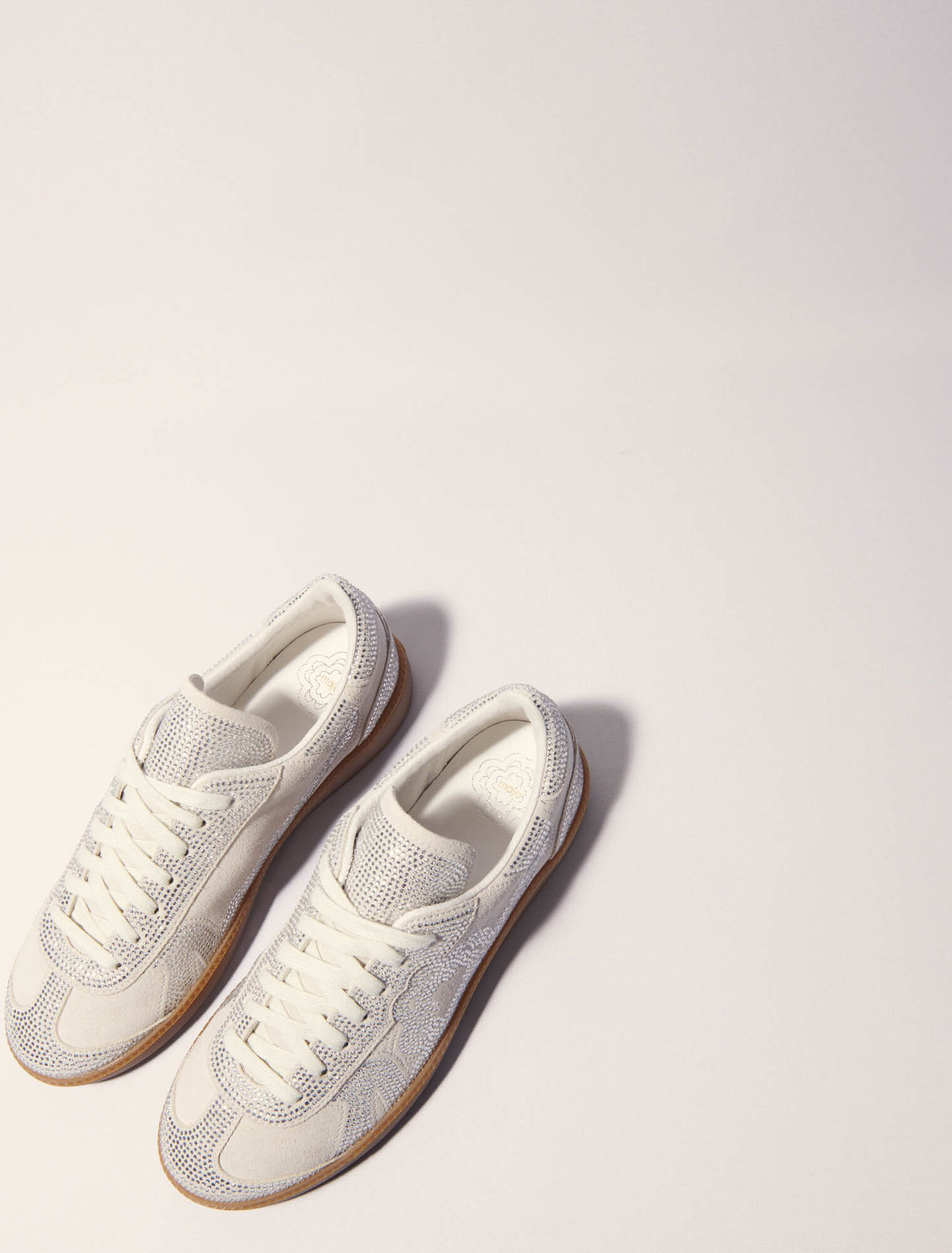 Sneaker casual con strass