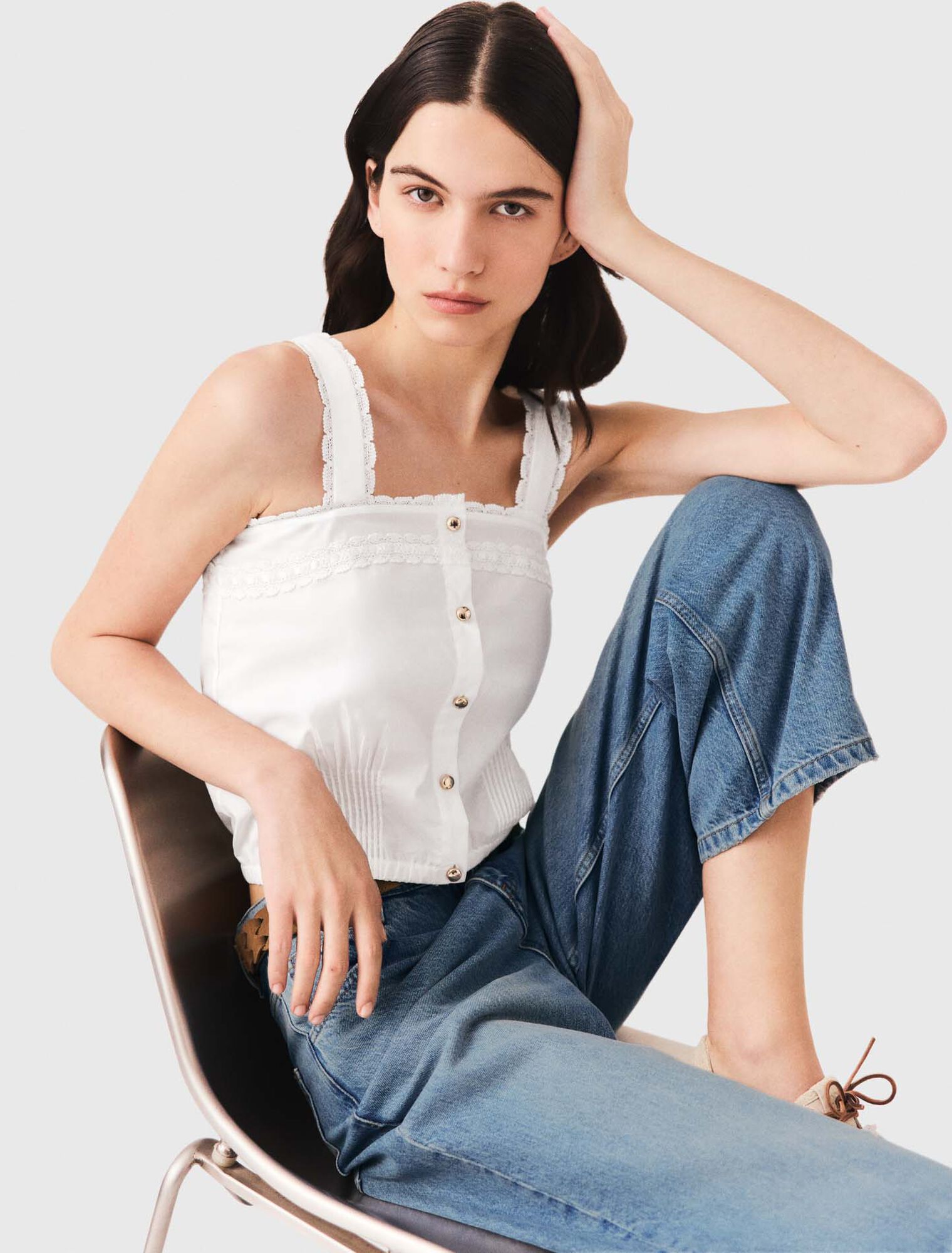 Crop top con bordi in pizzo