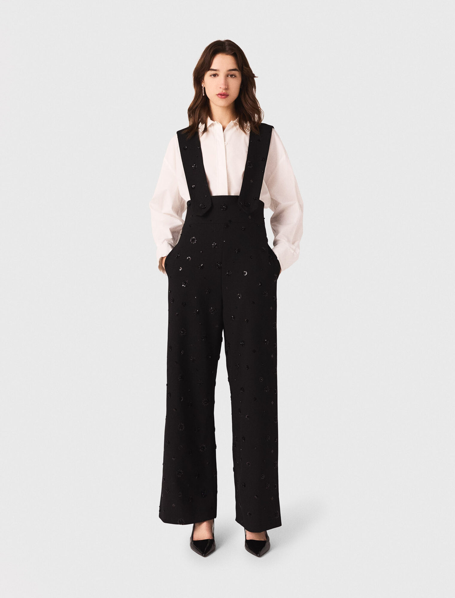 Pantaloni ricamati con bretelle