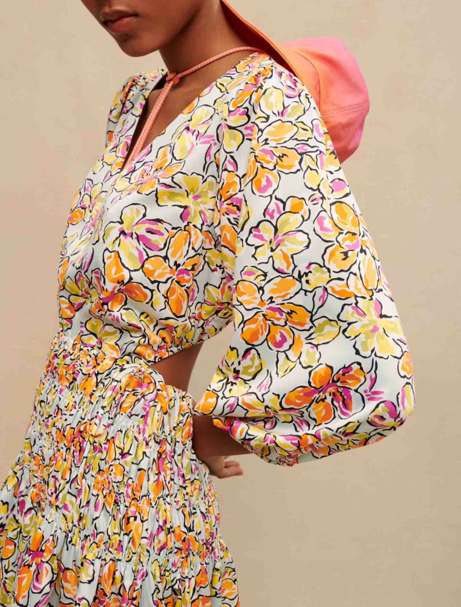 Abito corto con stampa floreale