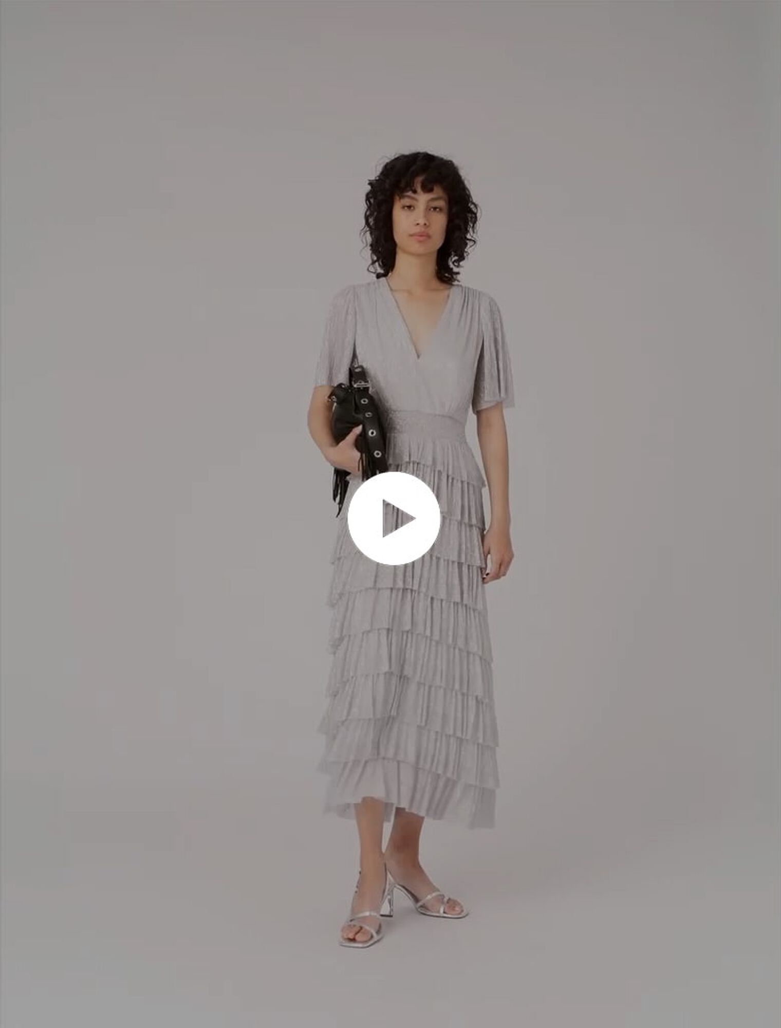 Abito midi con volant metallizzato