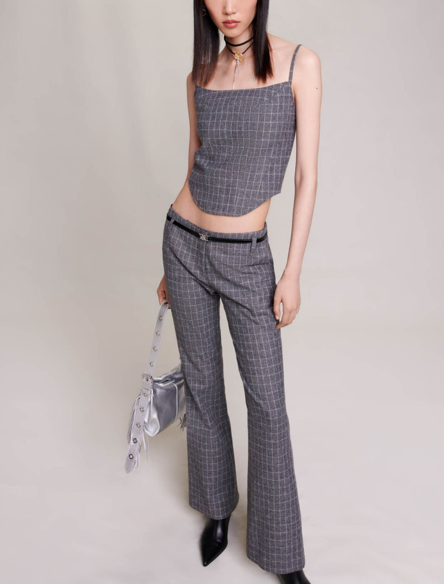 Pantaloni svasati