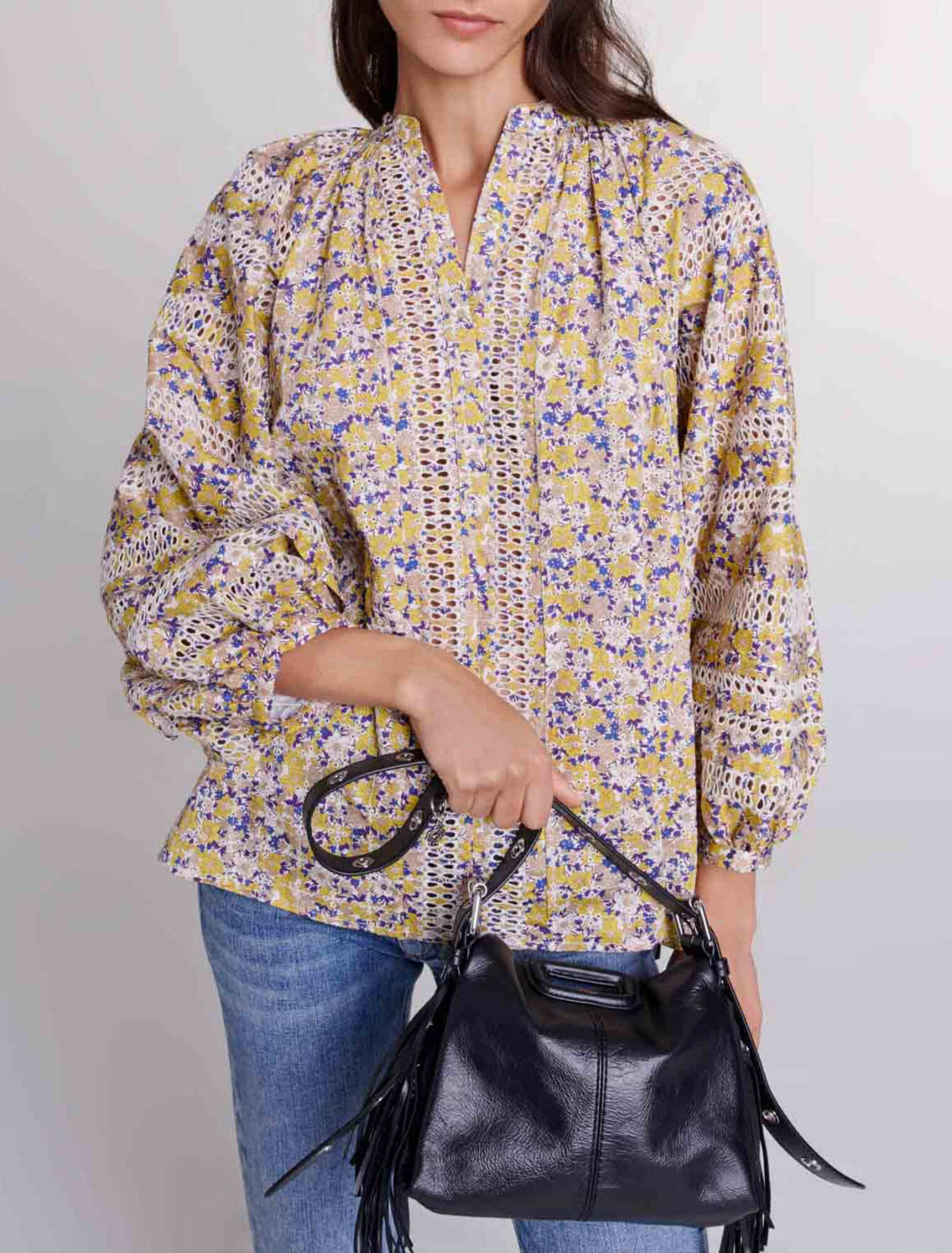 Blusa stampata e ricamata