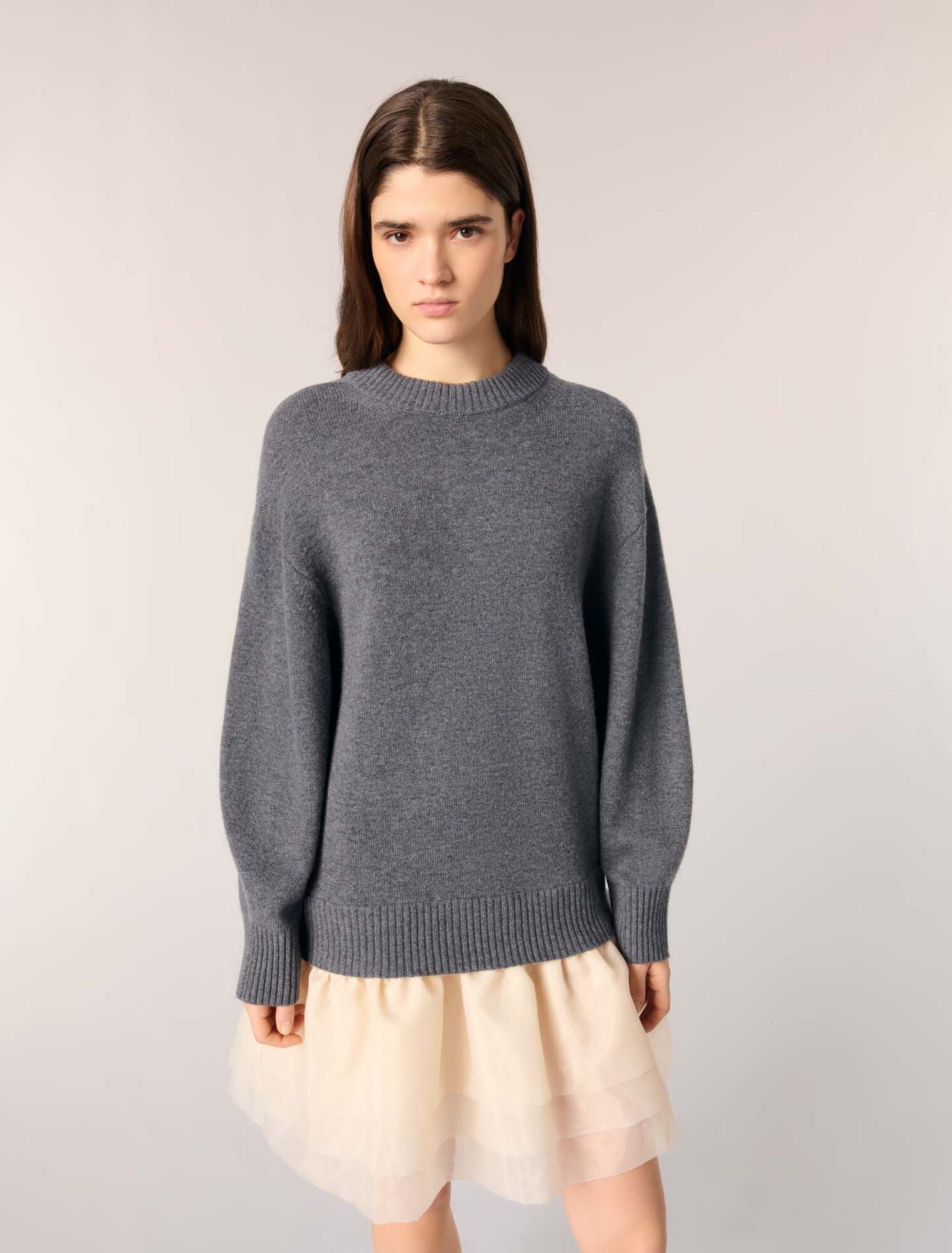 Abito bimateriale in lana e organza