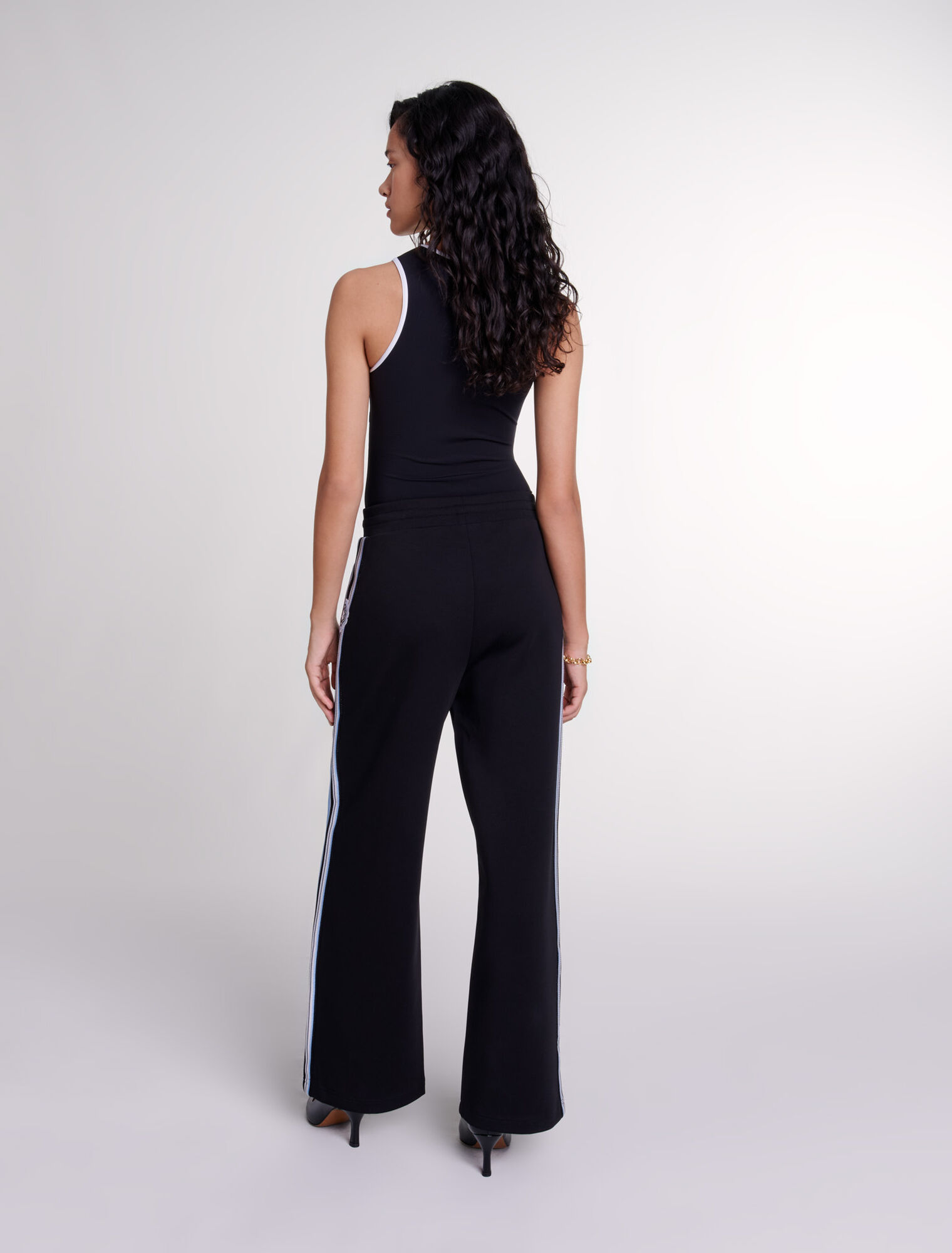 Pantaloni jogging larghi con bande