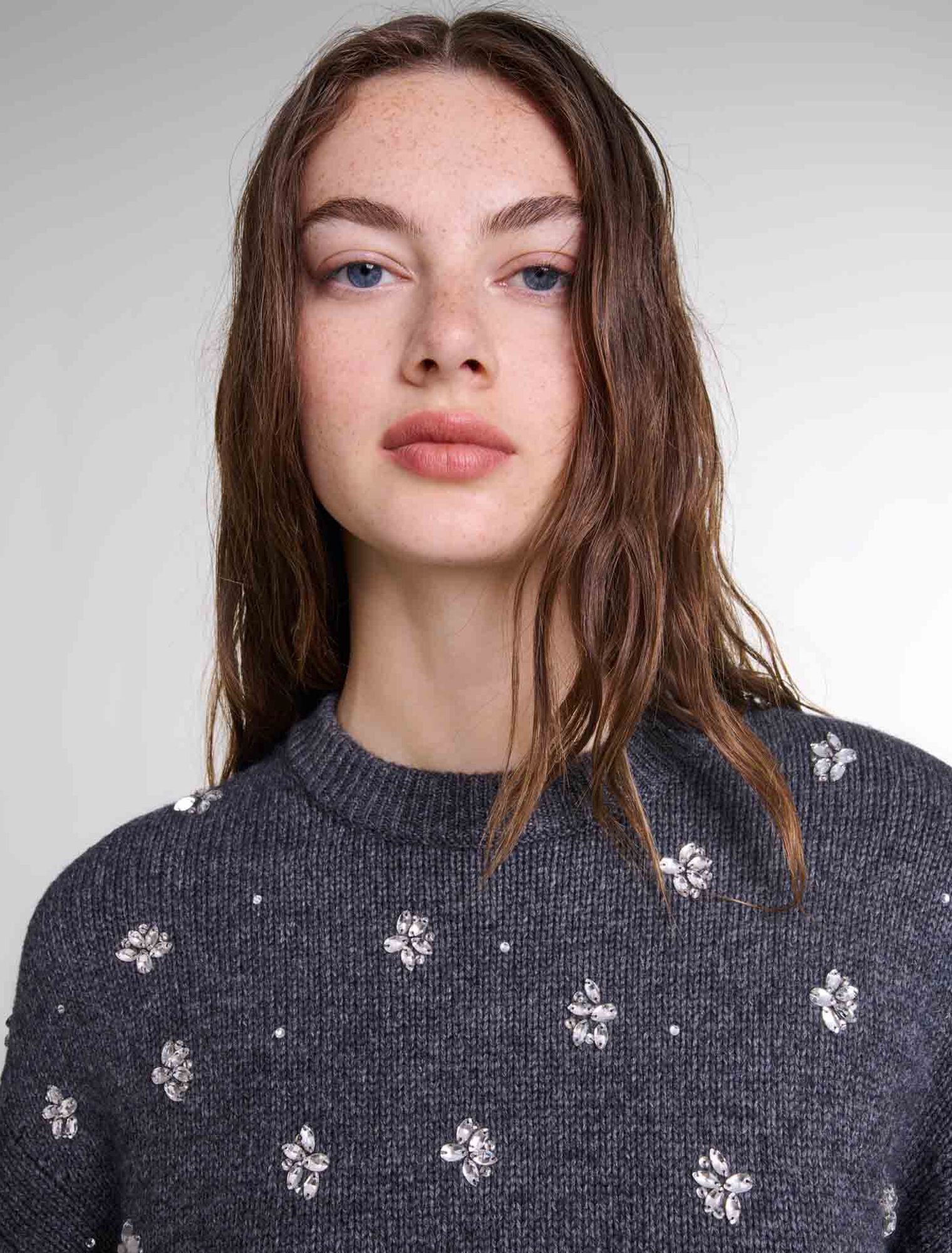 Pullover in maglia a strass