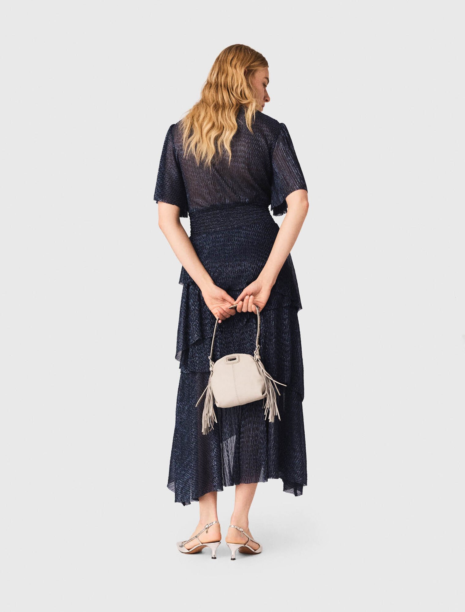 Abito midi metallizzato con balze