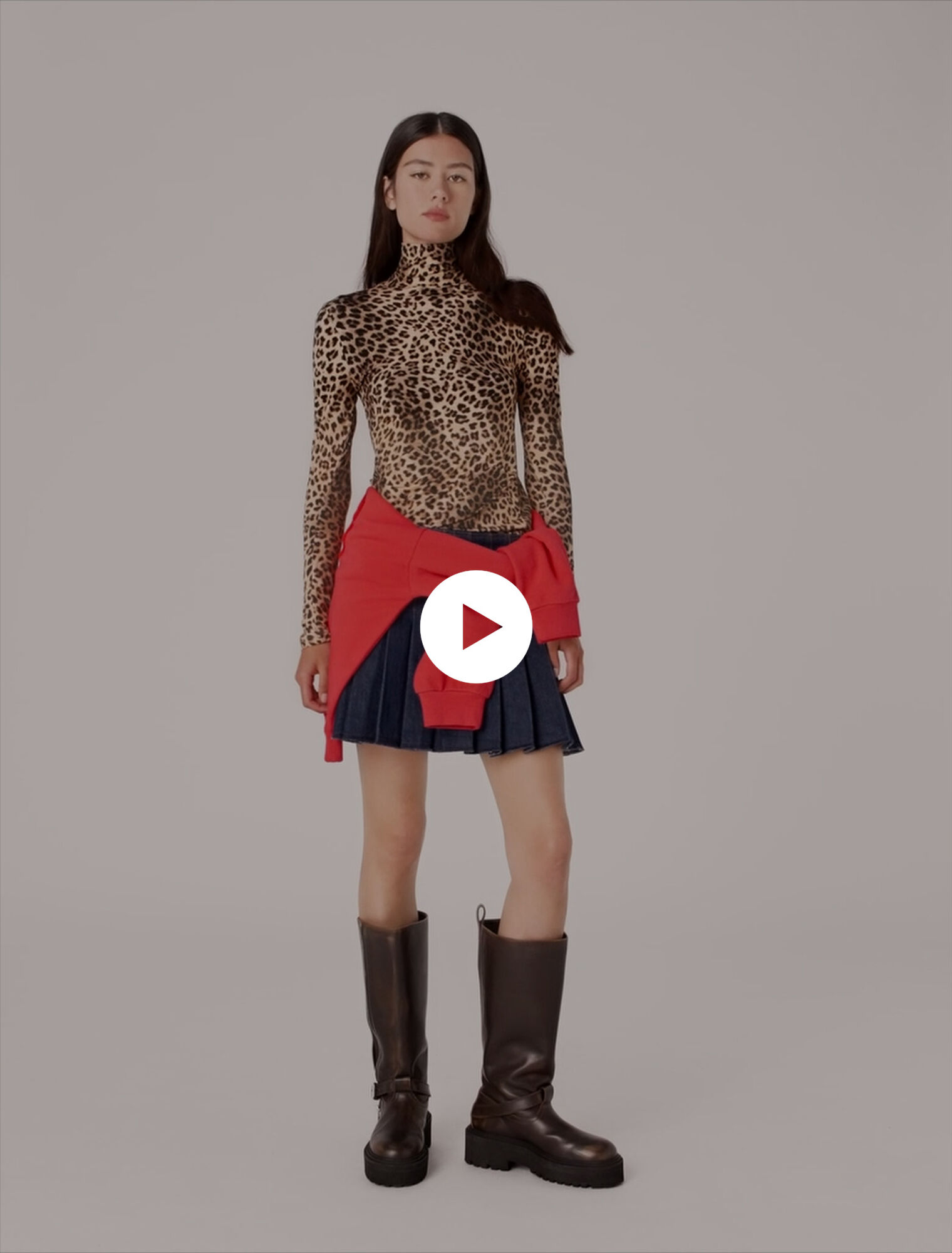 T-shirt con stampa leopardata