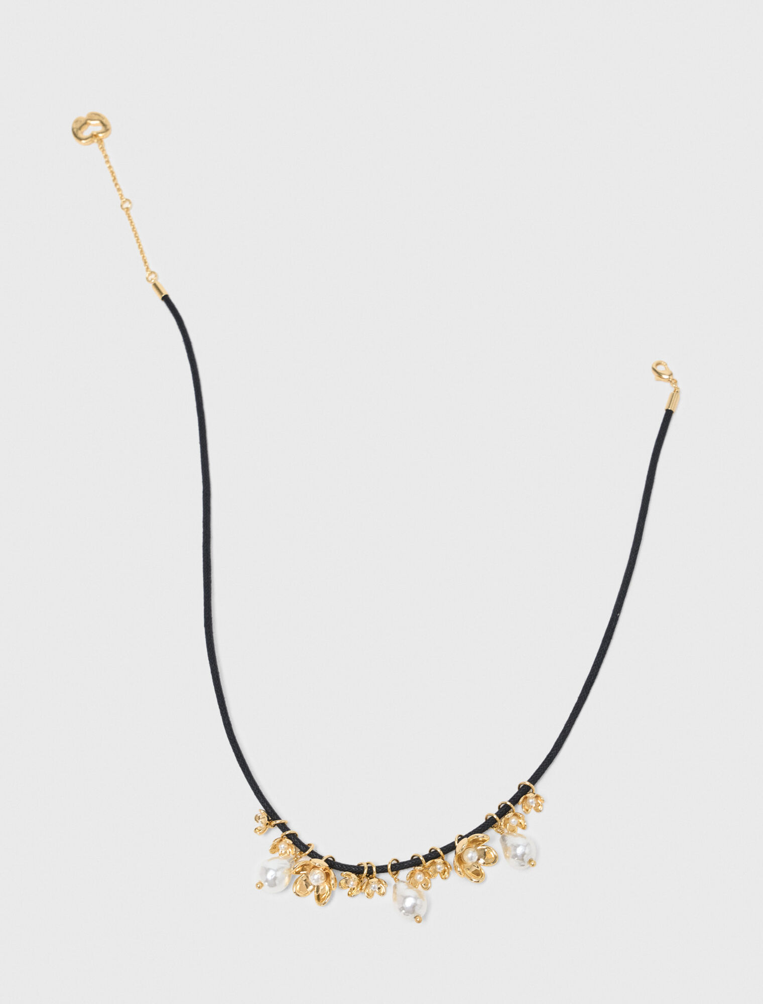 Collana cordino dettagli floreali