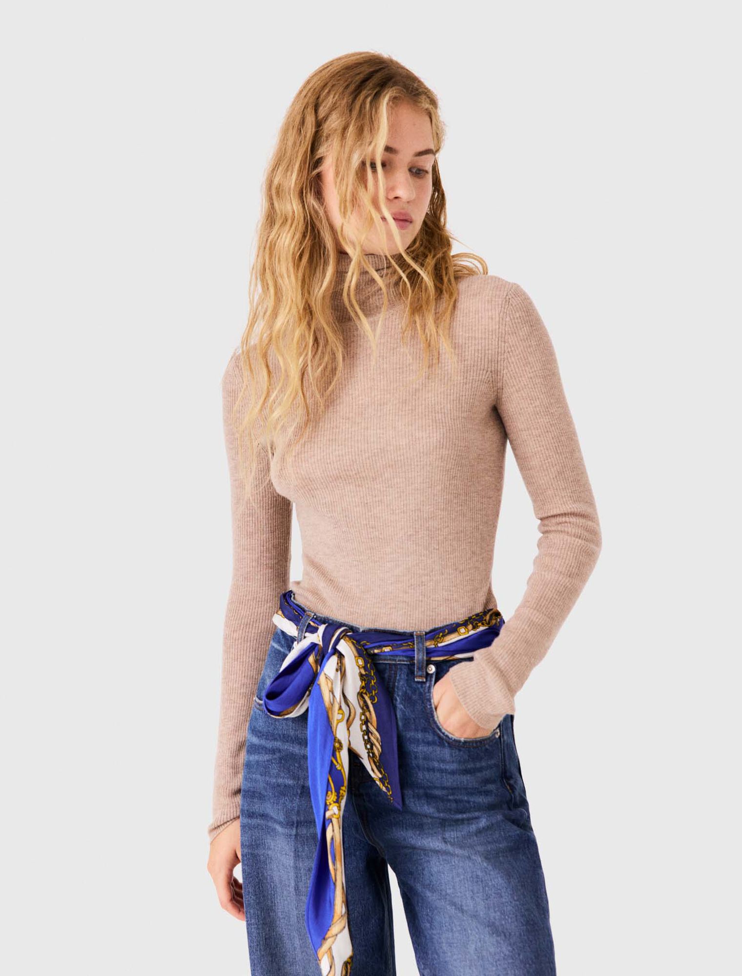 Maglia seconda pelle a collo alto