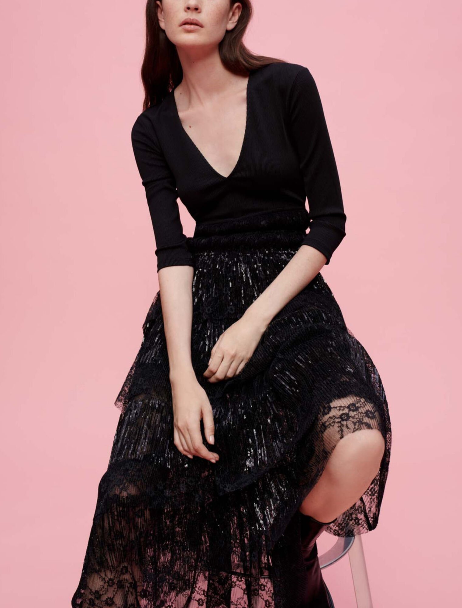 Abito in pizzo e jersey con paillettes
