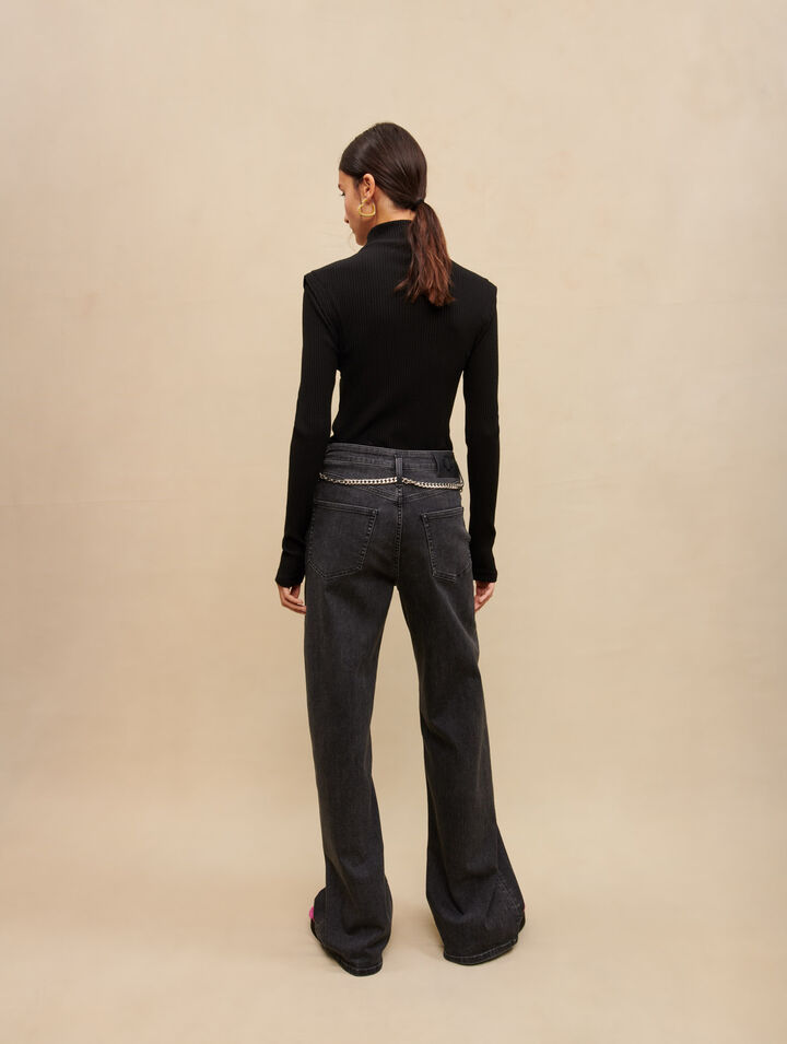 Jeans baggy con cintura nera