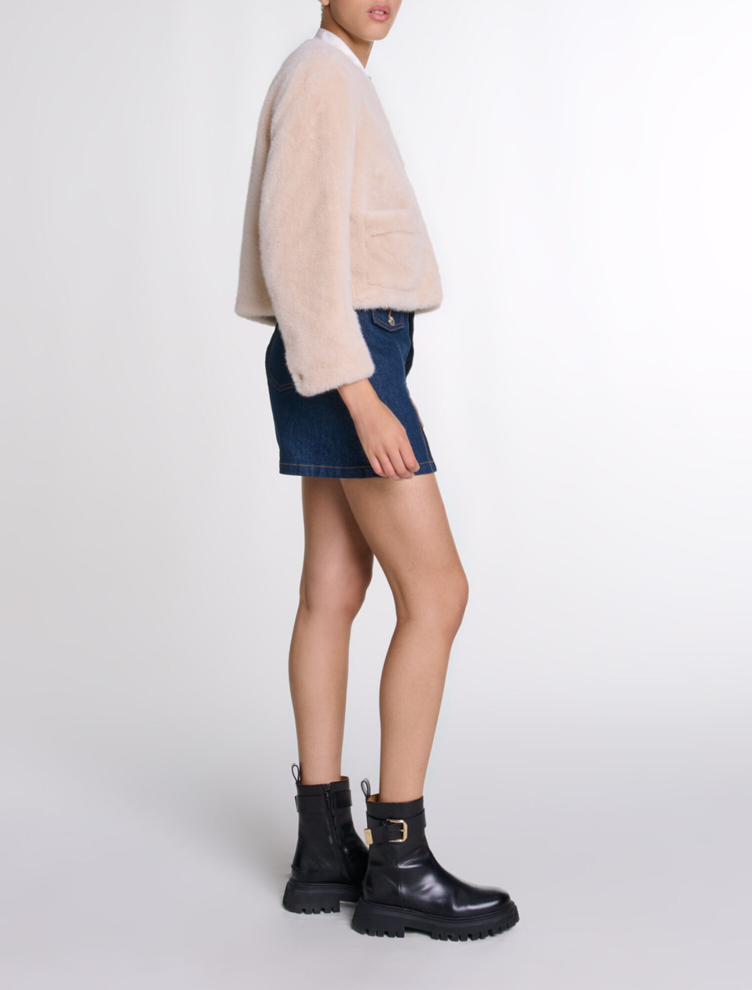 Giacca corta in pelliccia sintetica