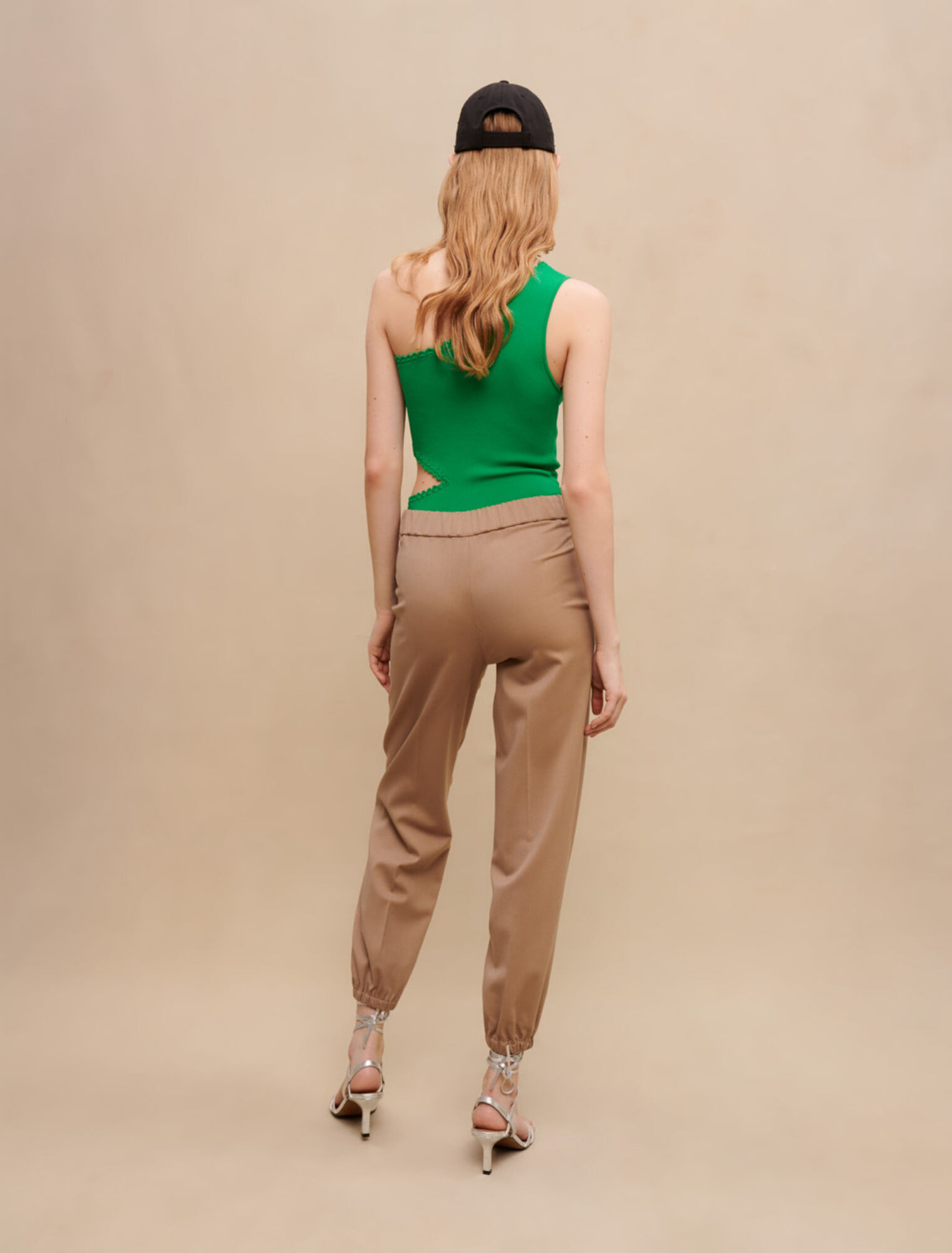 Pantaloni stretti alla caviglia