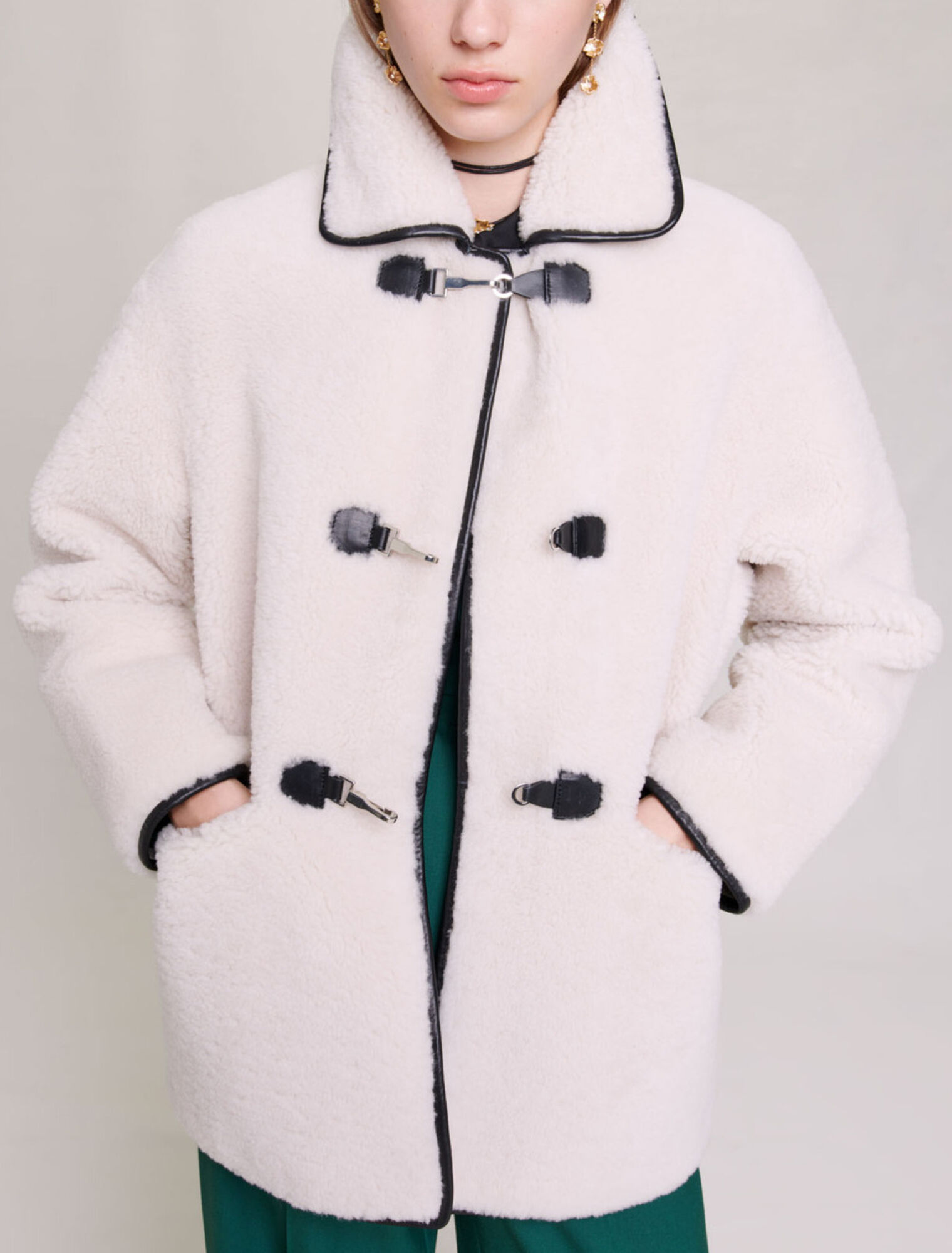 Cappotto di media lunghezza montone