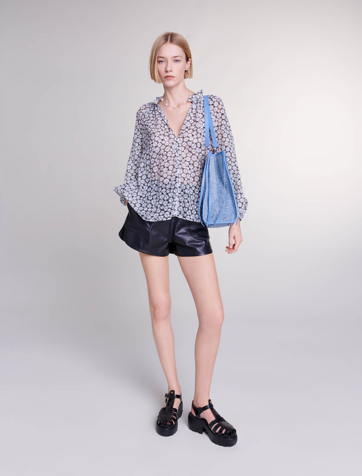 Blusa con stampa a fiori