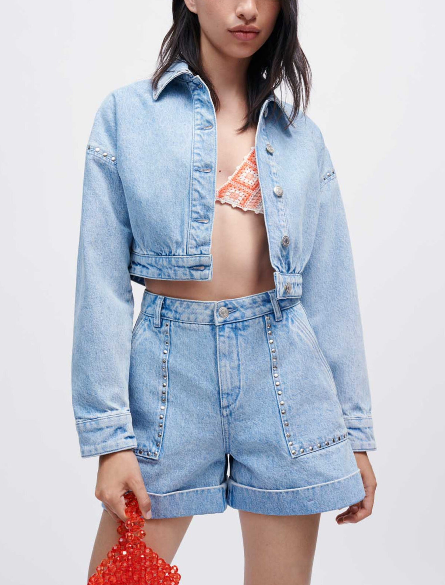Giacca in denim con borchie