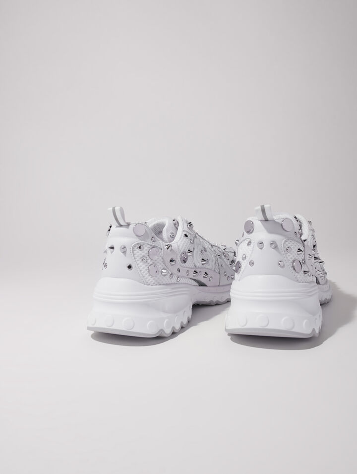 Sneaker M con borchie