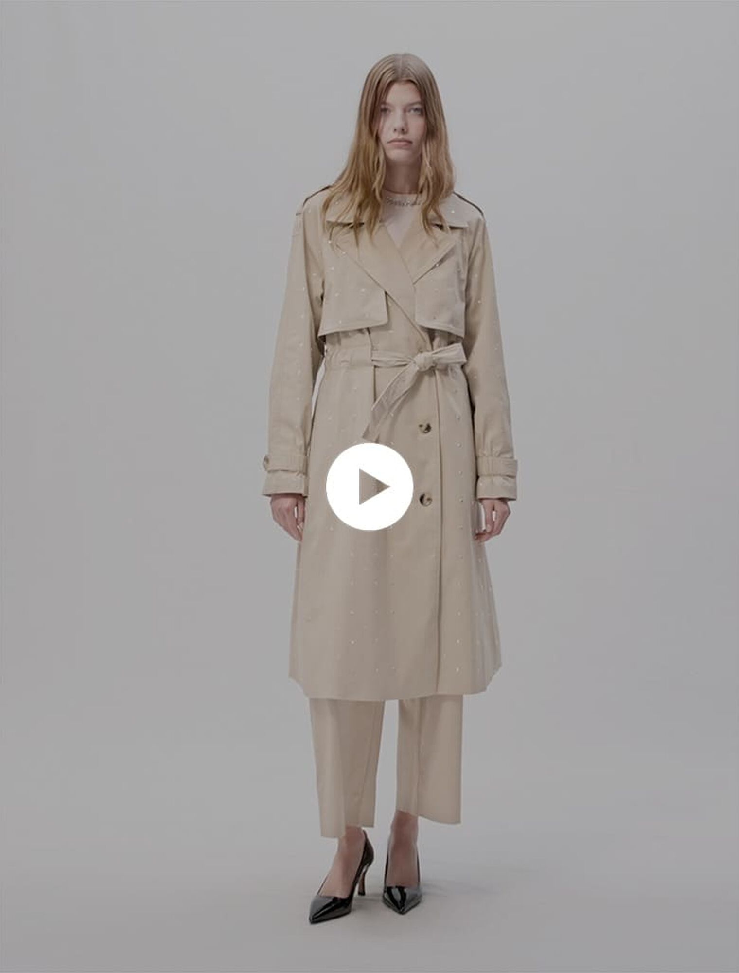 Trench borchiato vita elastica