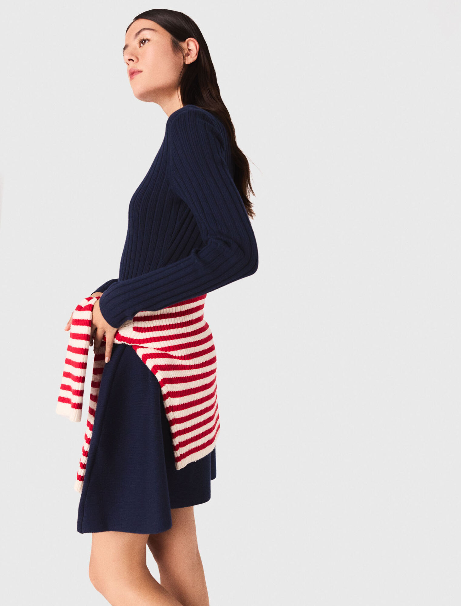 Abito in maglia con gonna svasata