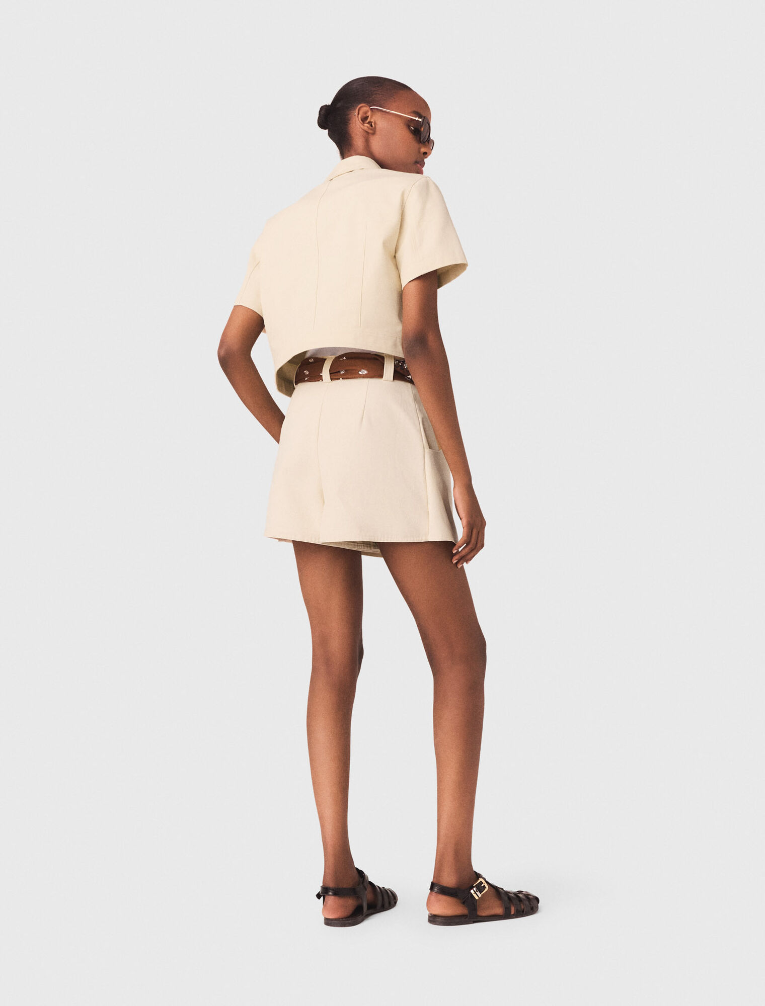 Giacca corta a maniche corte