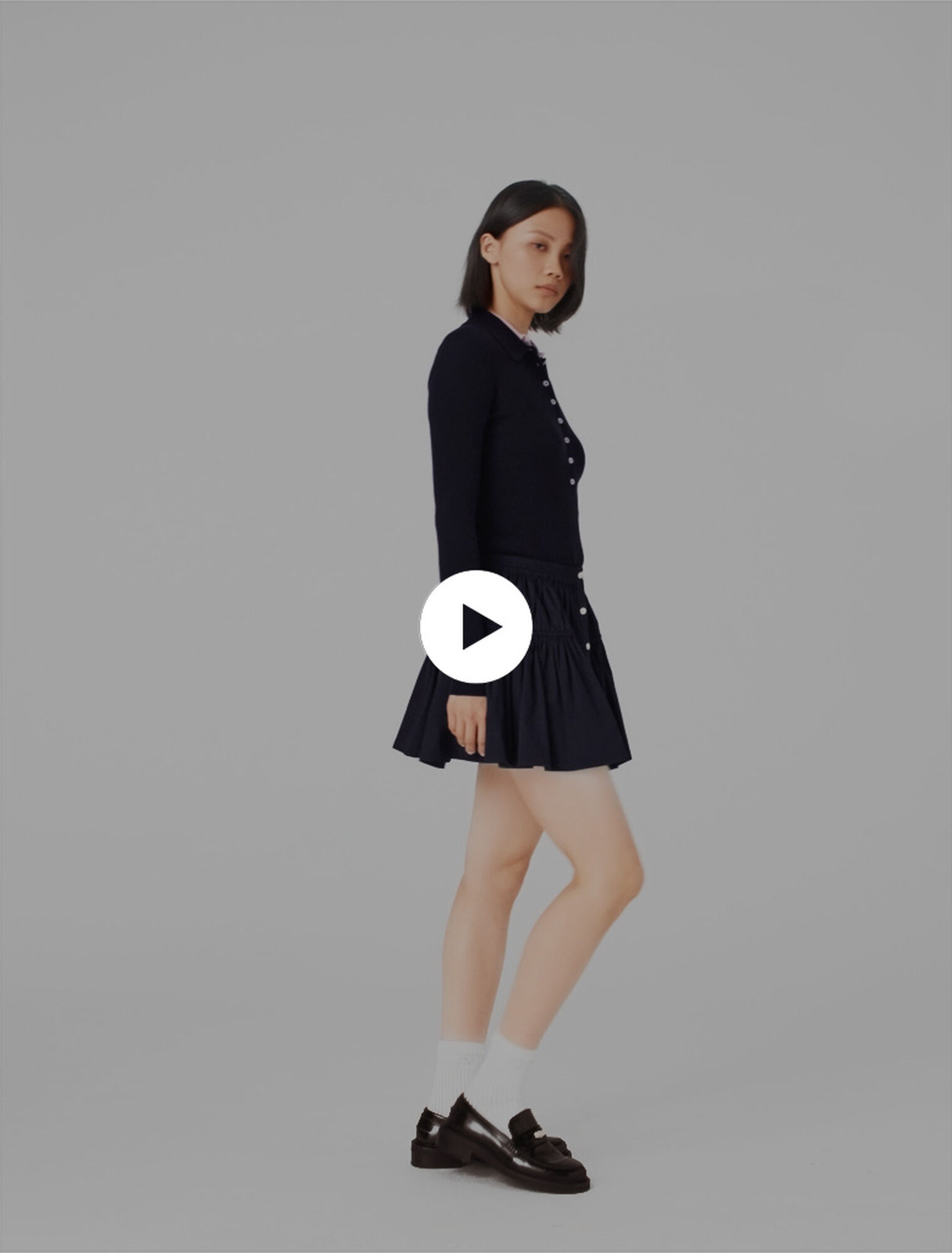 Gonna corta con vita elasticizzata