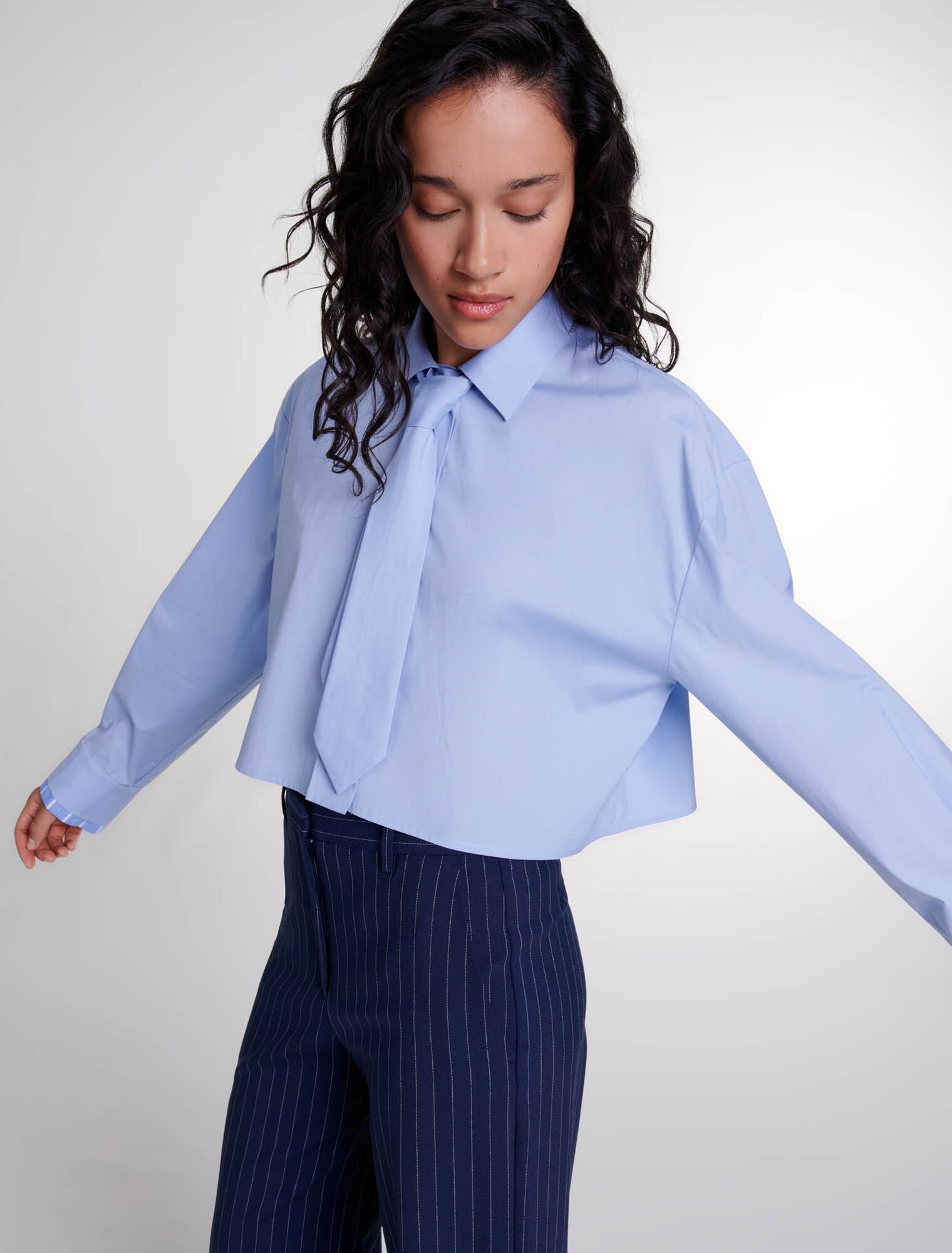 Camicia con cravatta rimovibile 