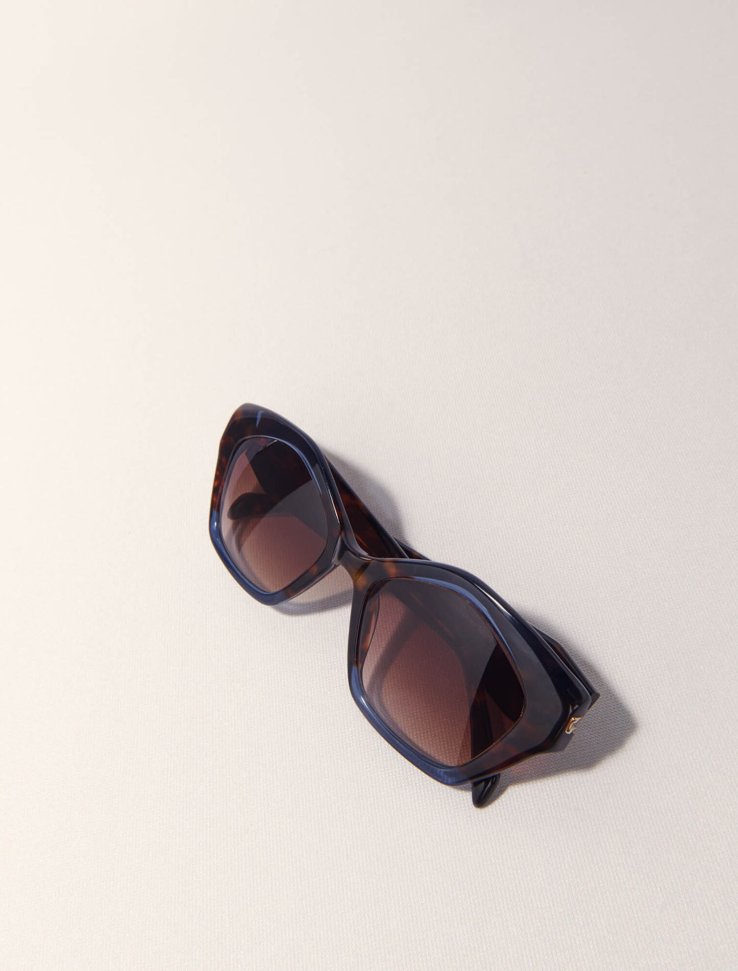 Occhiali cat-eye in acetato