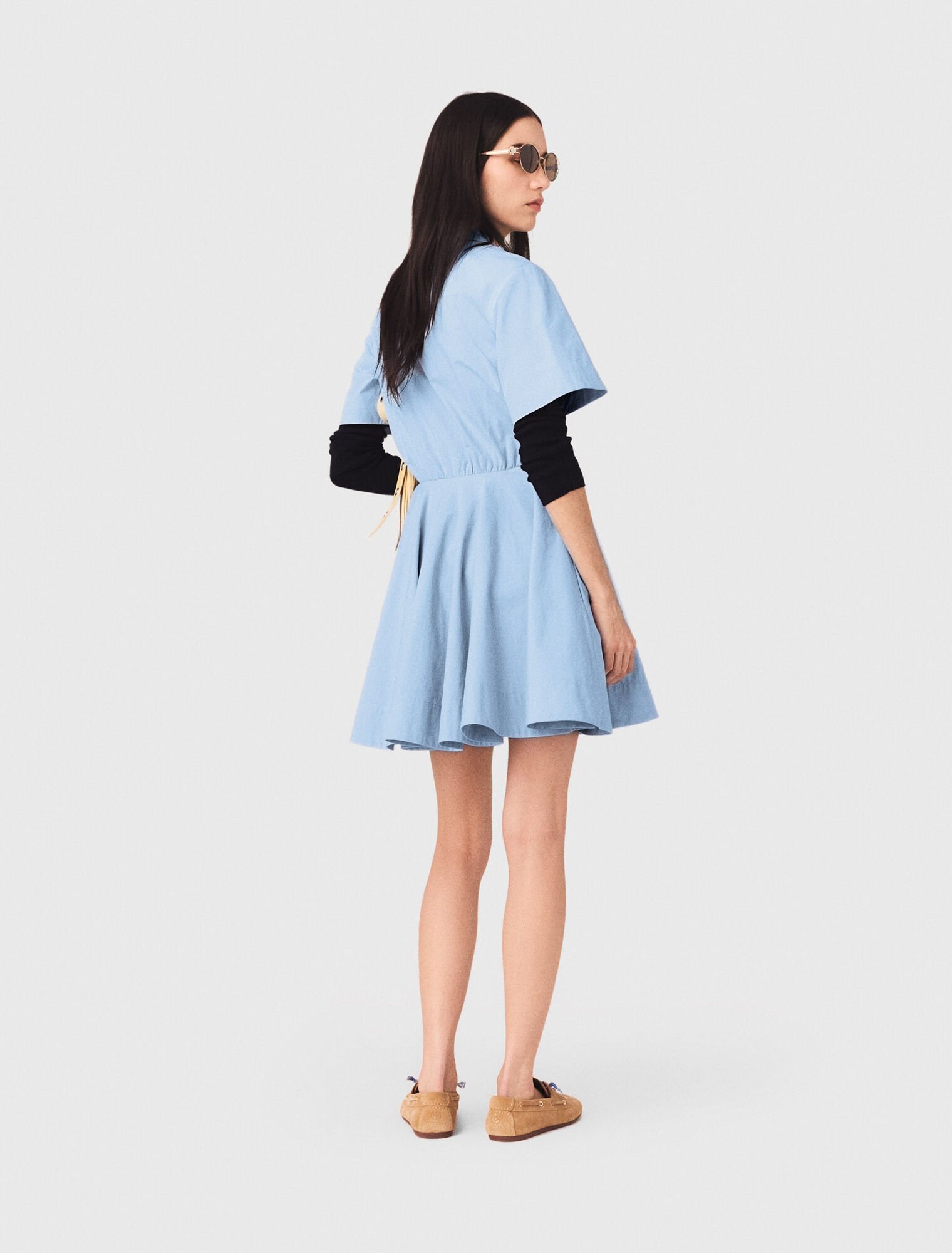 Abito a camicia svasato