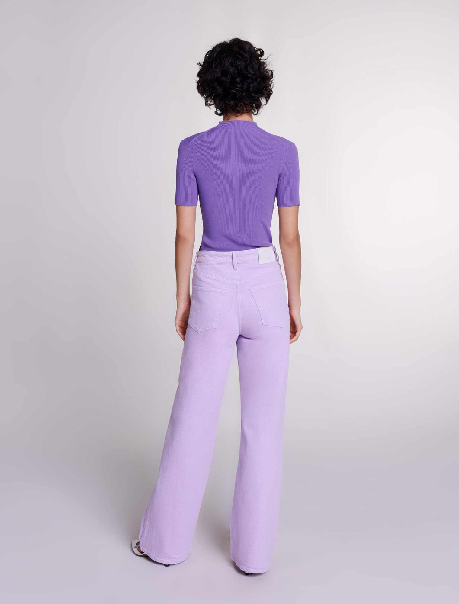 Top con ricamo Clover