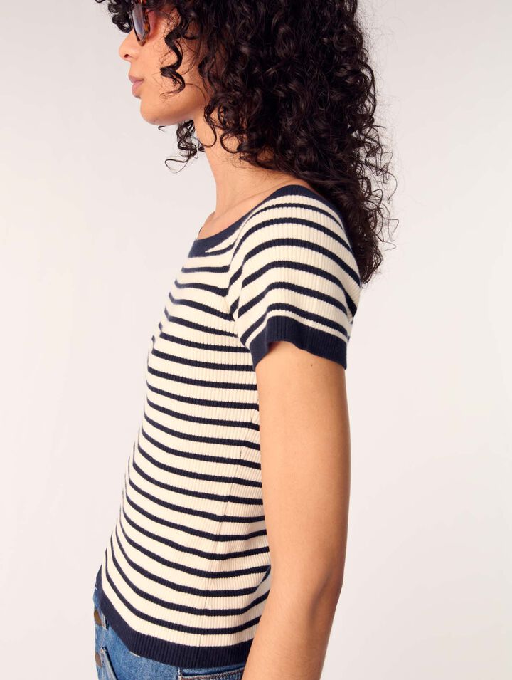 Top maglia a coste scollo barchetta