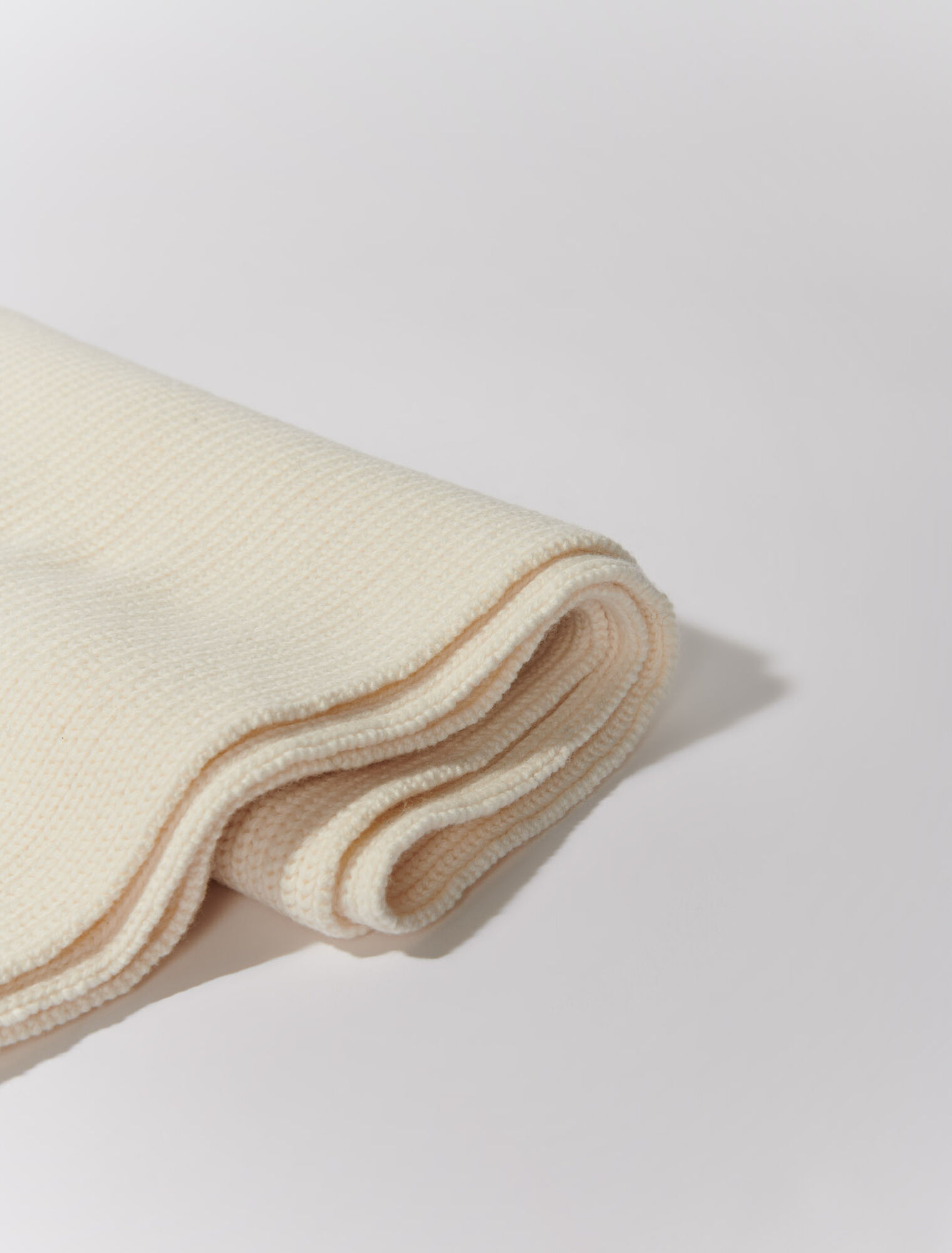 Sciarpa in misto lana con maglia a coste