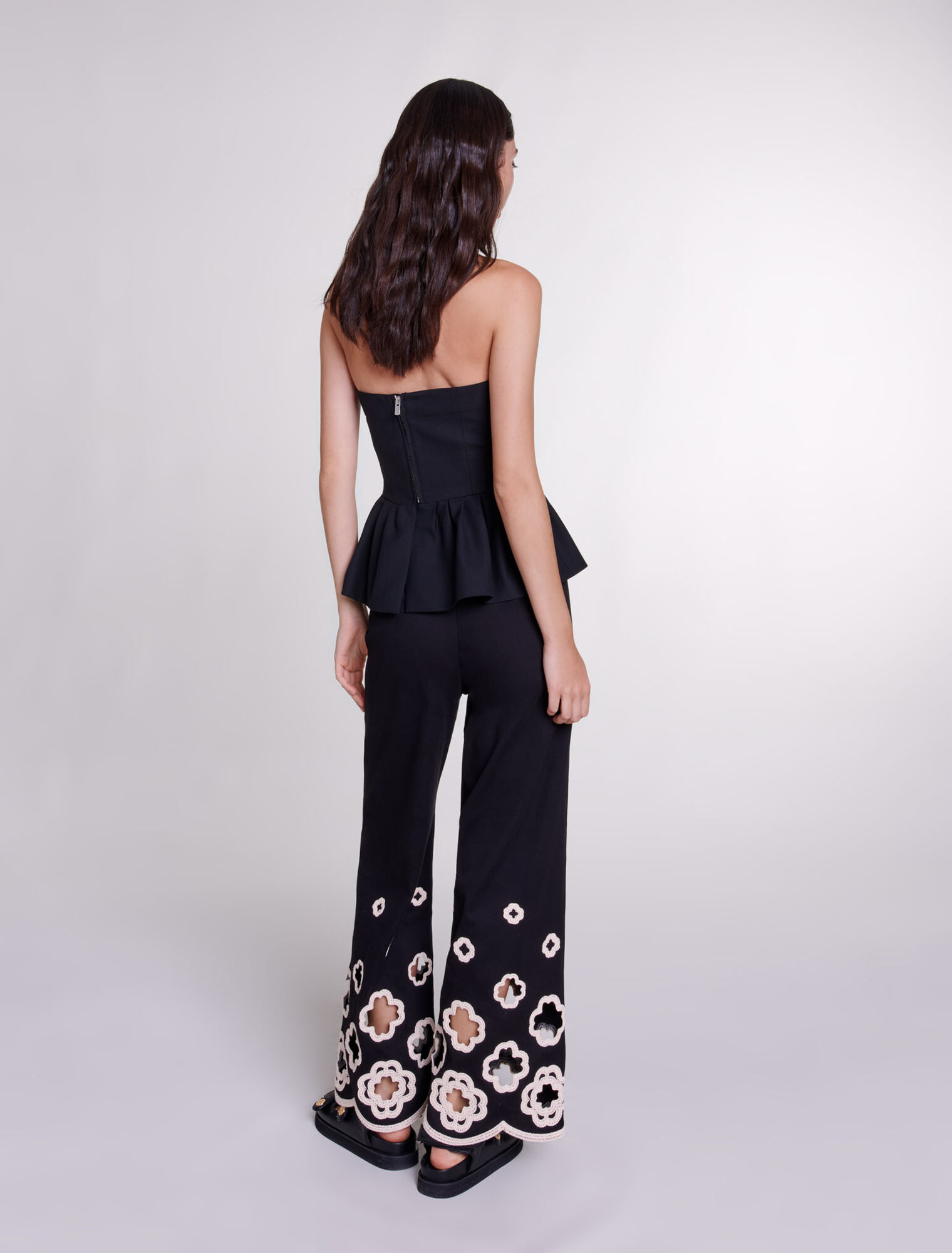 Pantaloni larghi in crochet