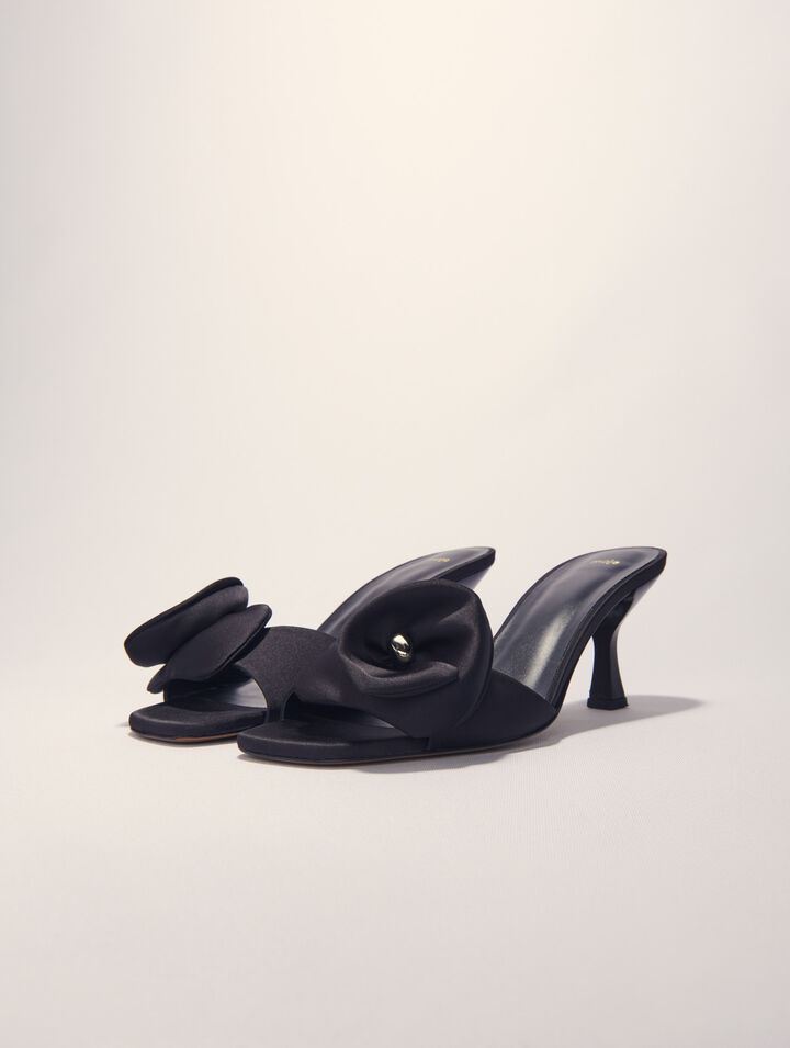 Mules in tessuto con fiore in raso