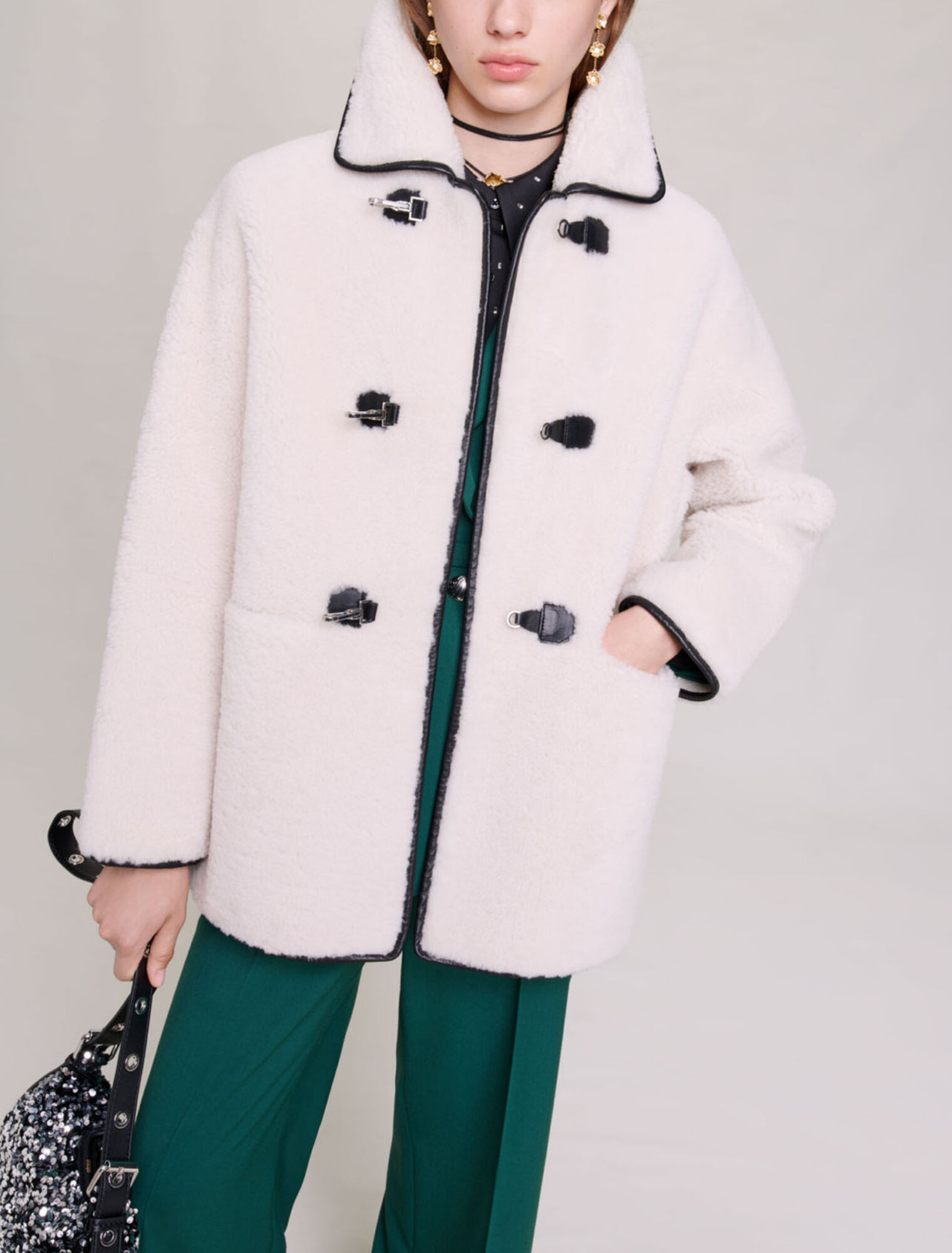 Cappotto di media lunghezza montone