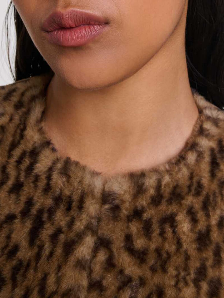 Giacca corta in pelliccia sintetica