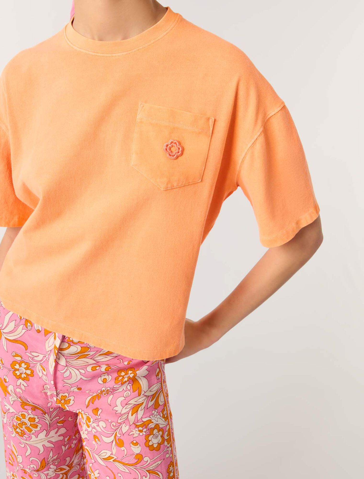 T-shirt con logo bijou