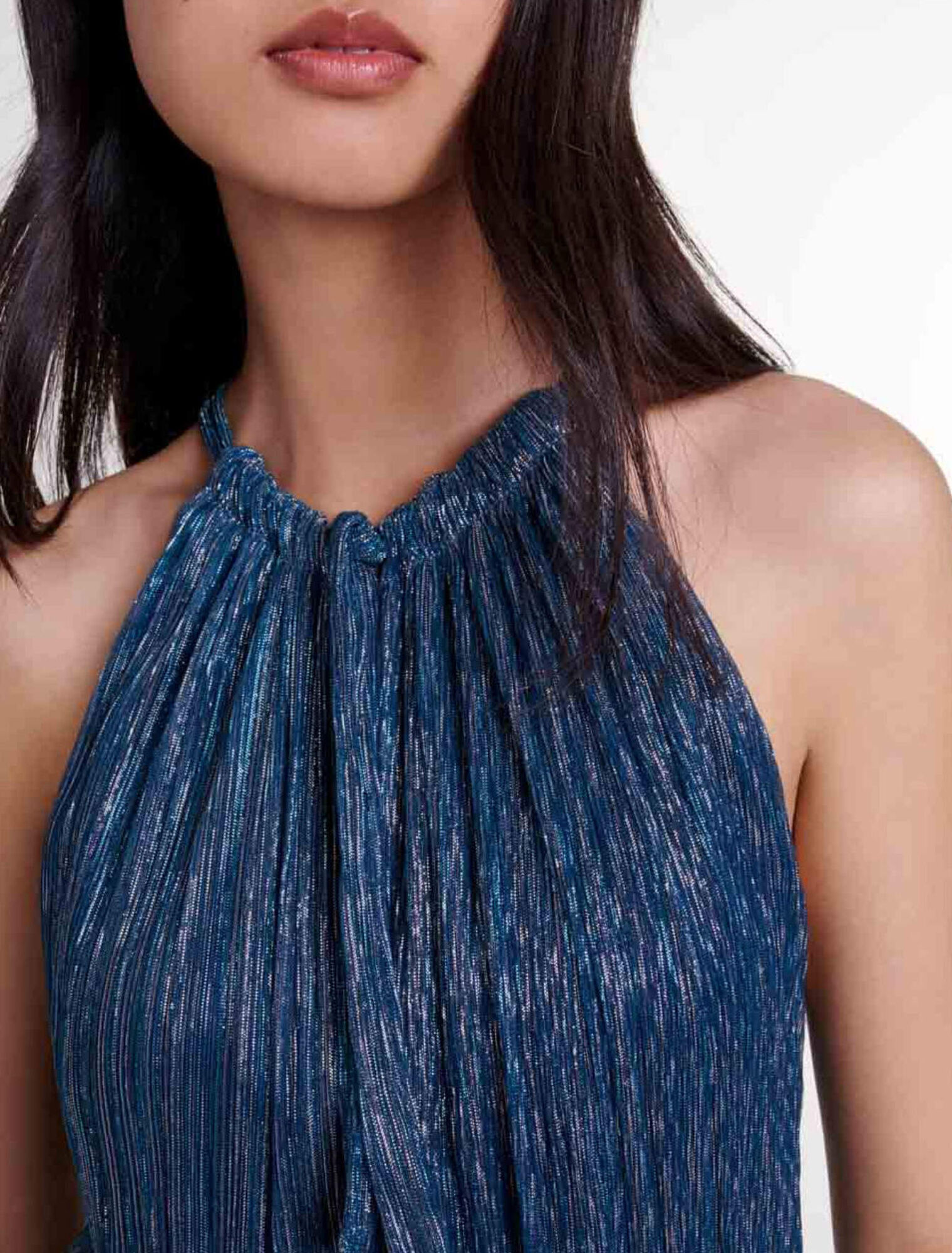 Abito lungo in lam&eacute; con volant