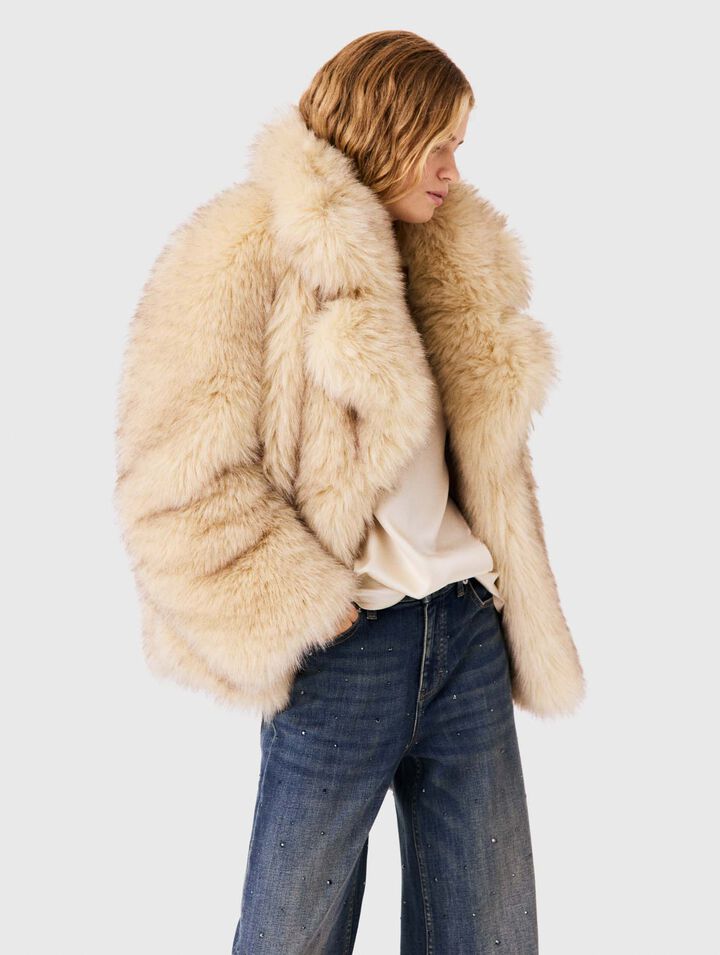 Cappotto in ecopelliccia oversize