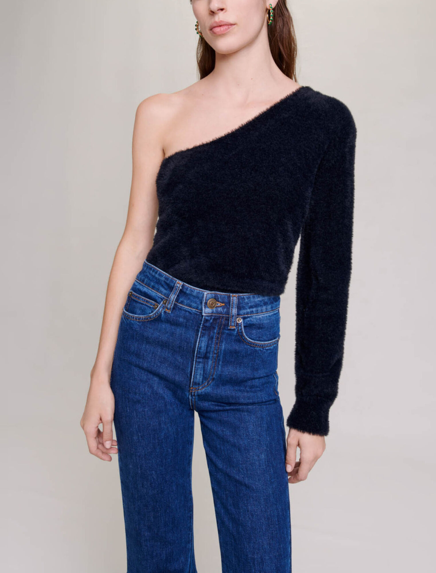 Maglione asimmetrico
