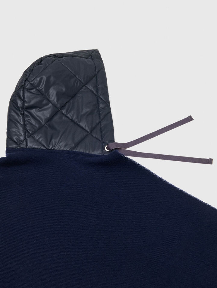 Poncho in lana con cappuccio