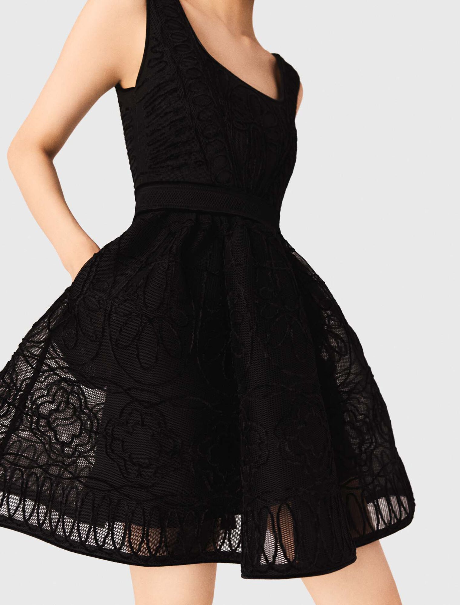 Abito corto punto canestro ricamato