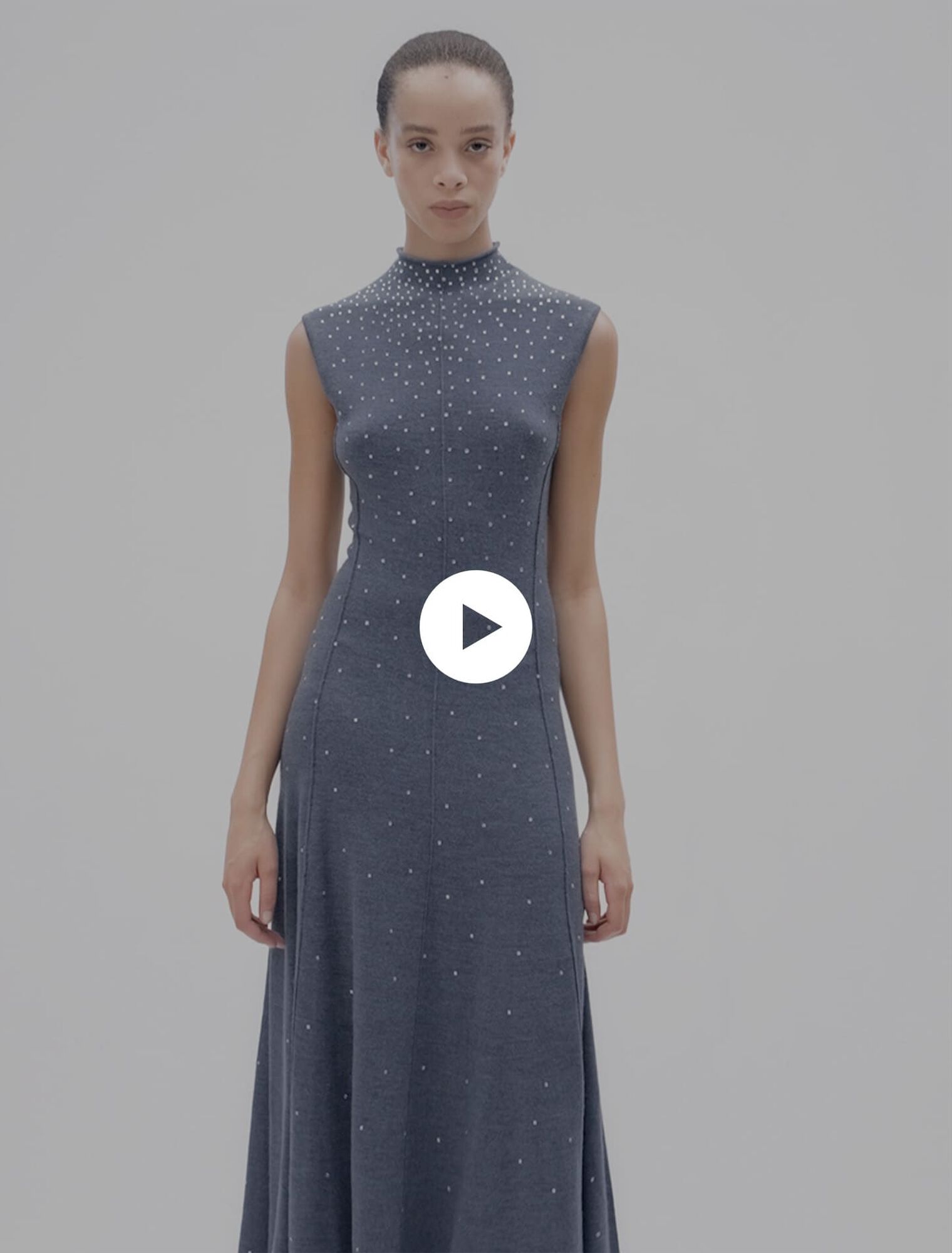 Abito lungo in maglia a strass
