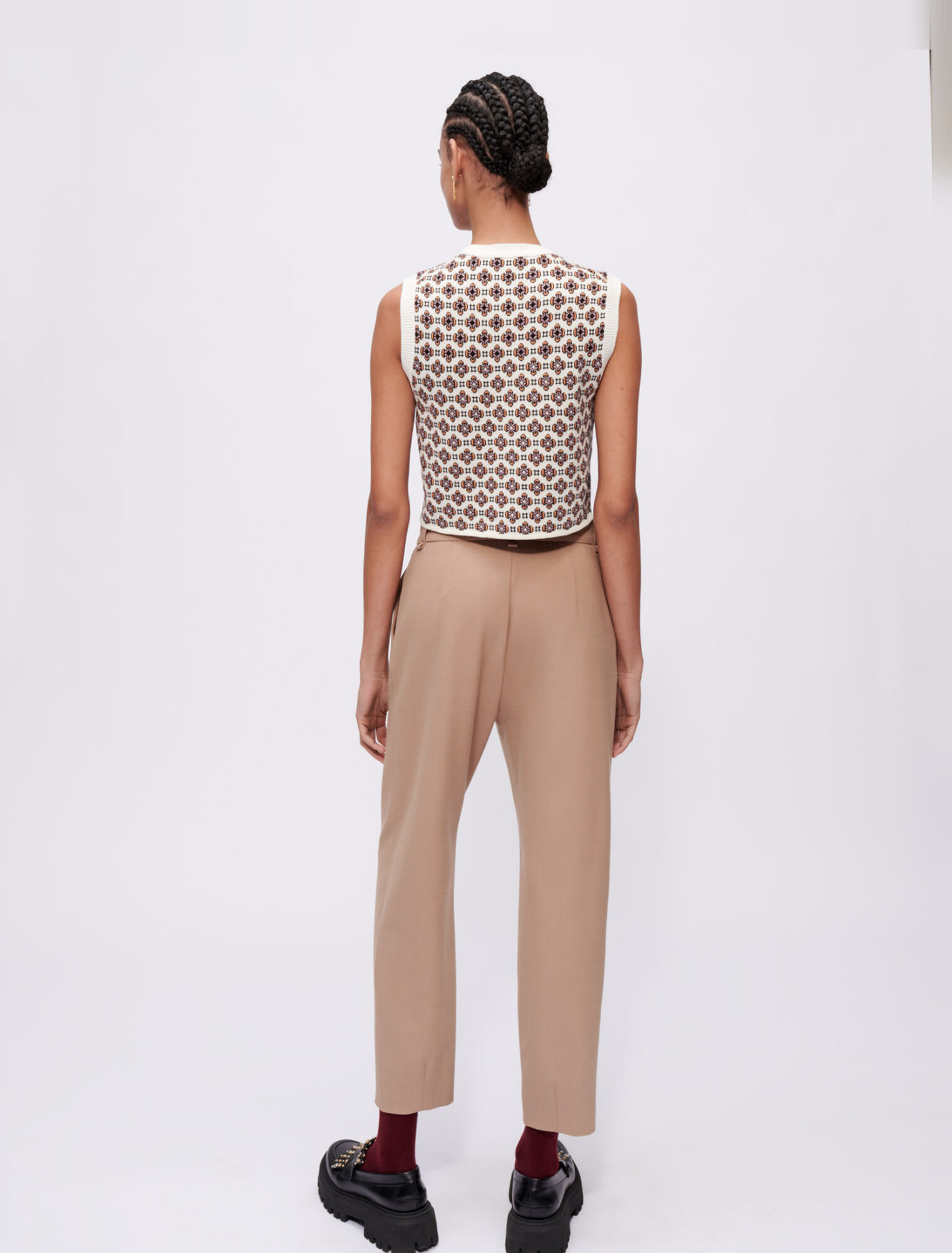 Pullover smanicato jacquard contrastante