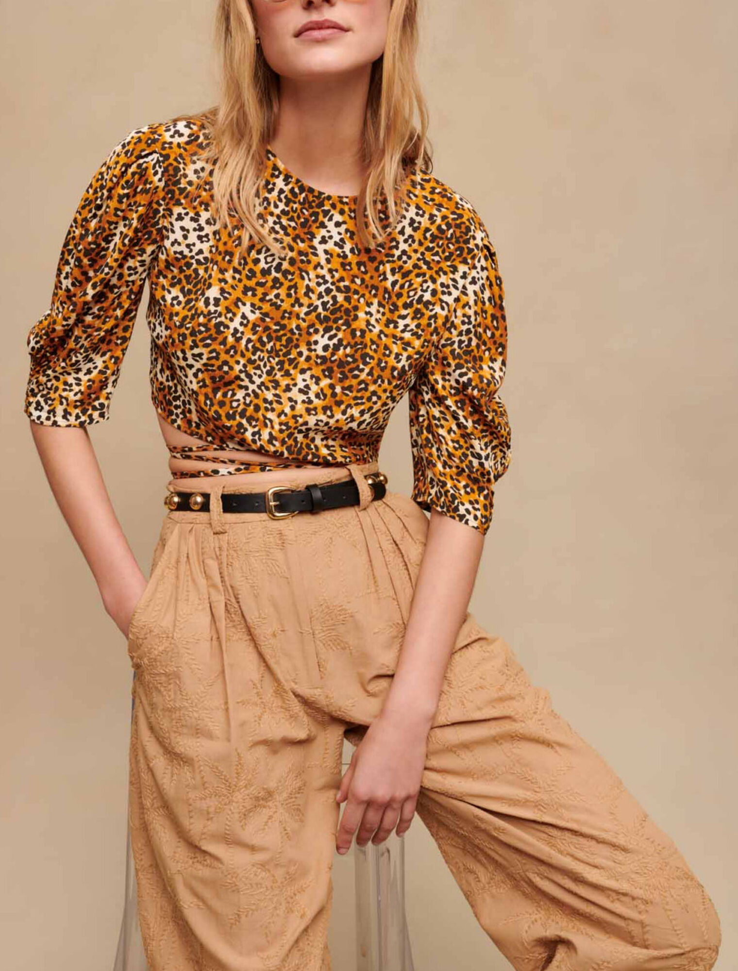 Crop top con stampa leopardo