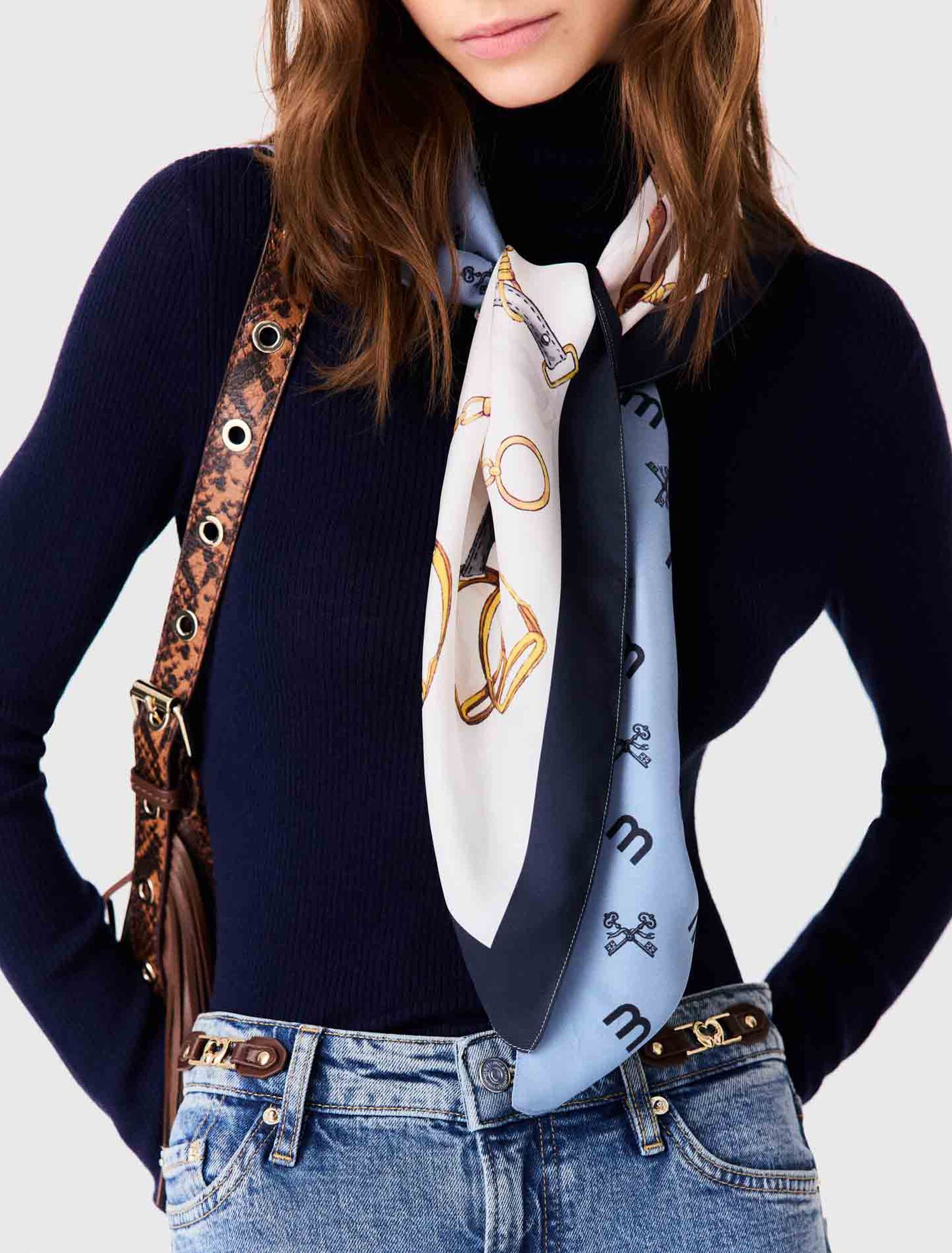 Foulard in seta a motivi equestri