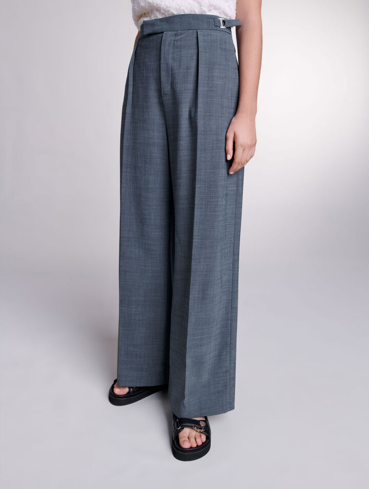 Pantaloni larghi
