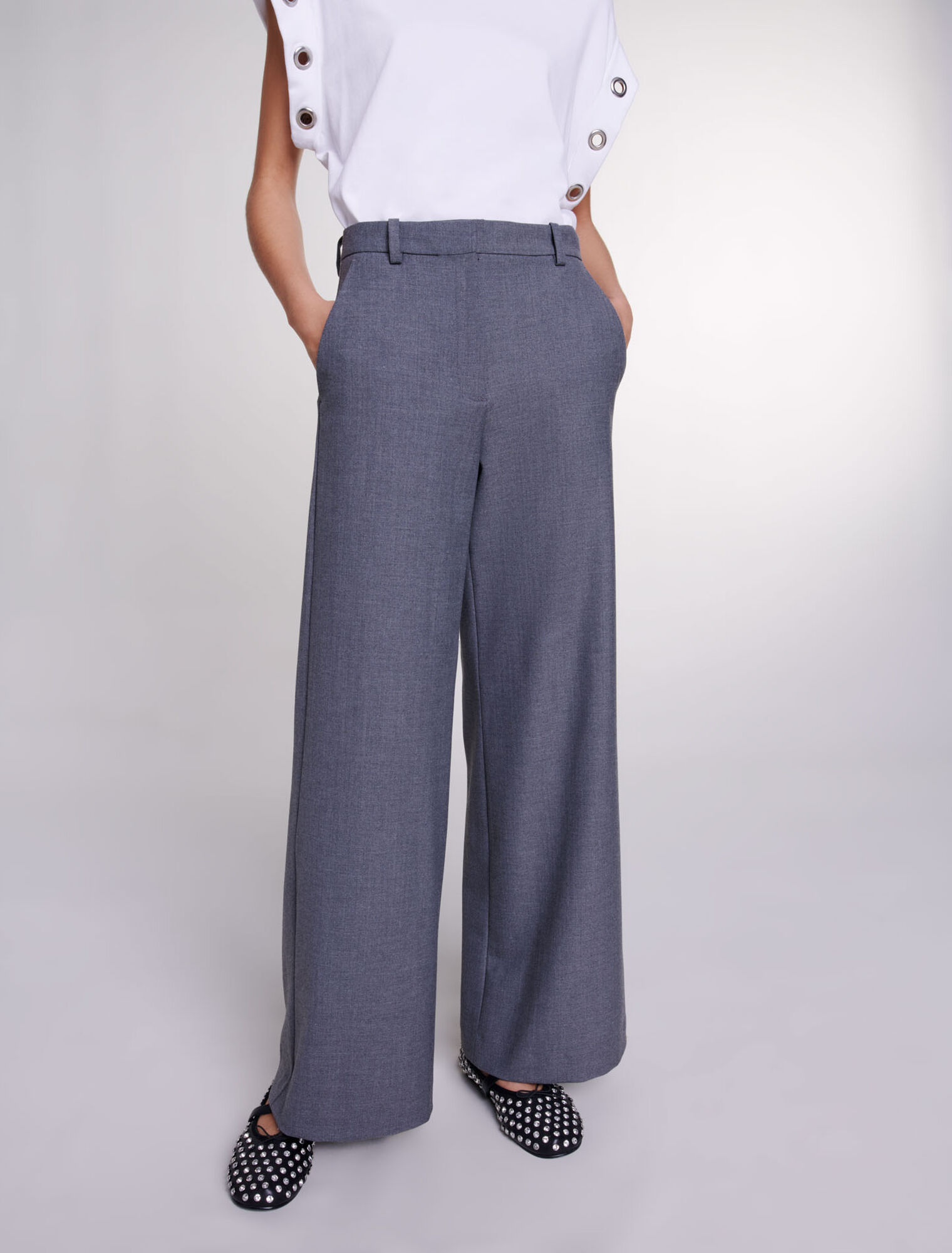 Pantaloni larghi